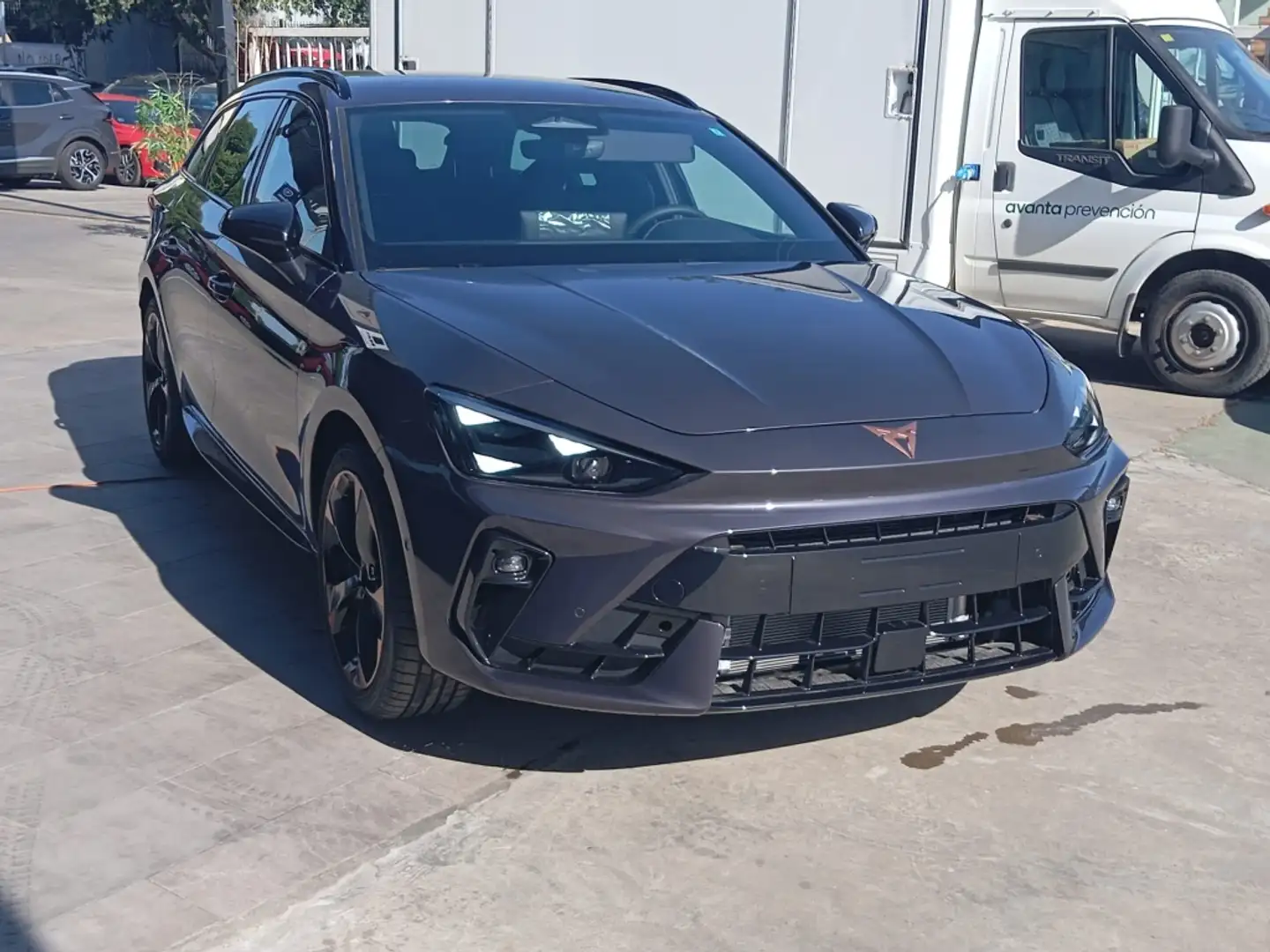 CUPRA Leon Sportstourer 1.5 eTSI 110 DSG Burdeos - 1