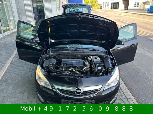 Opel Astra view 10