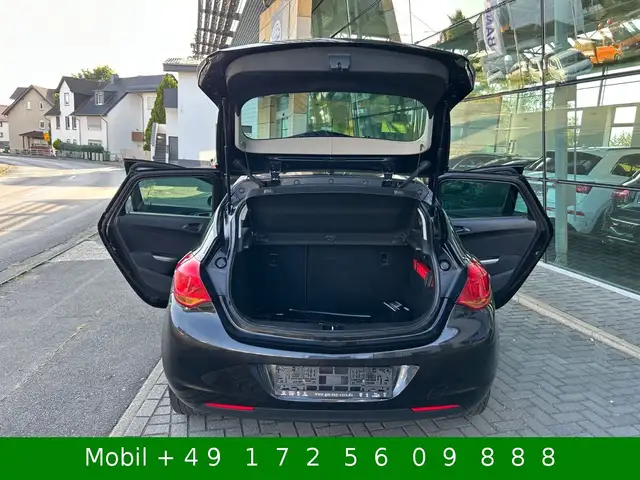 Opel Astra view 14