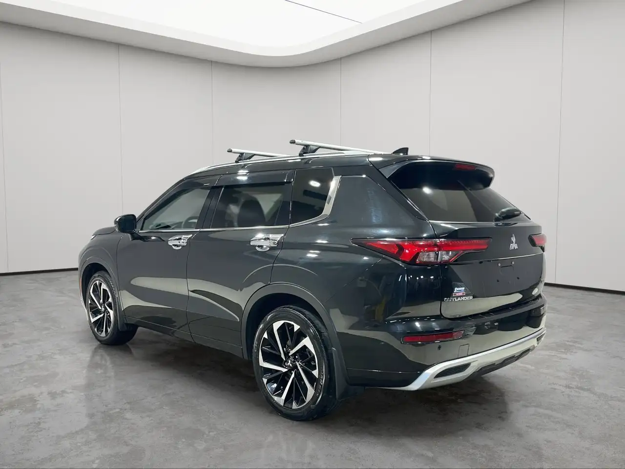 Mitsubishi Outlander снимка Mitsubishi Outlander
