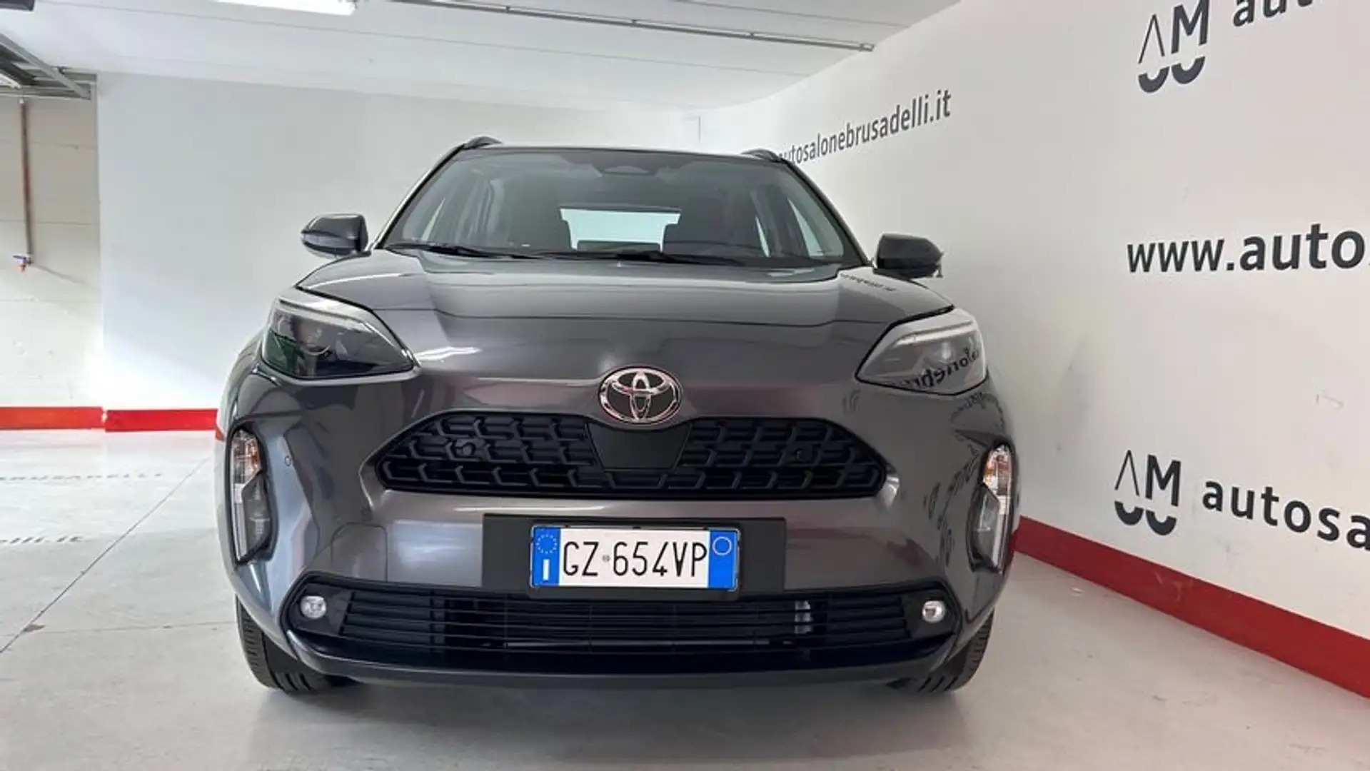 Toyota Yaris Cross 1.5 Hybrid 5p. E-CVT Active Grigio - 2
