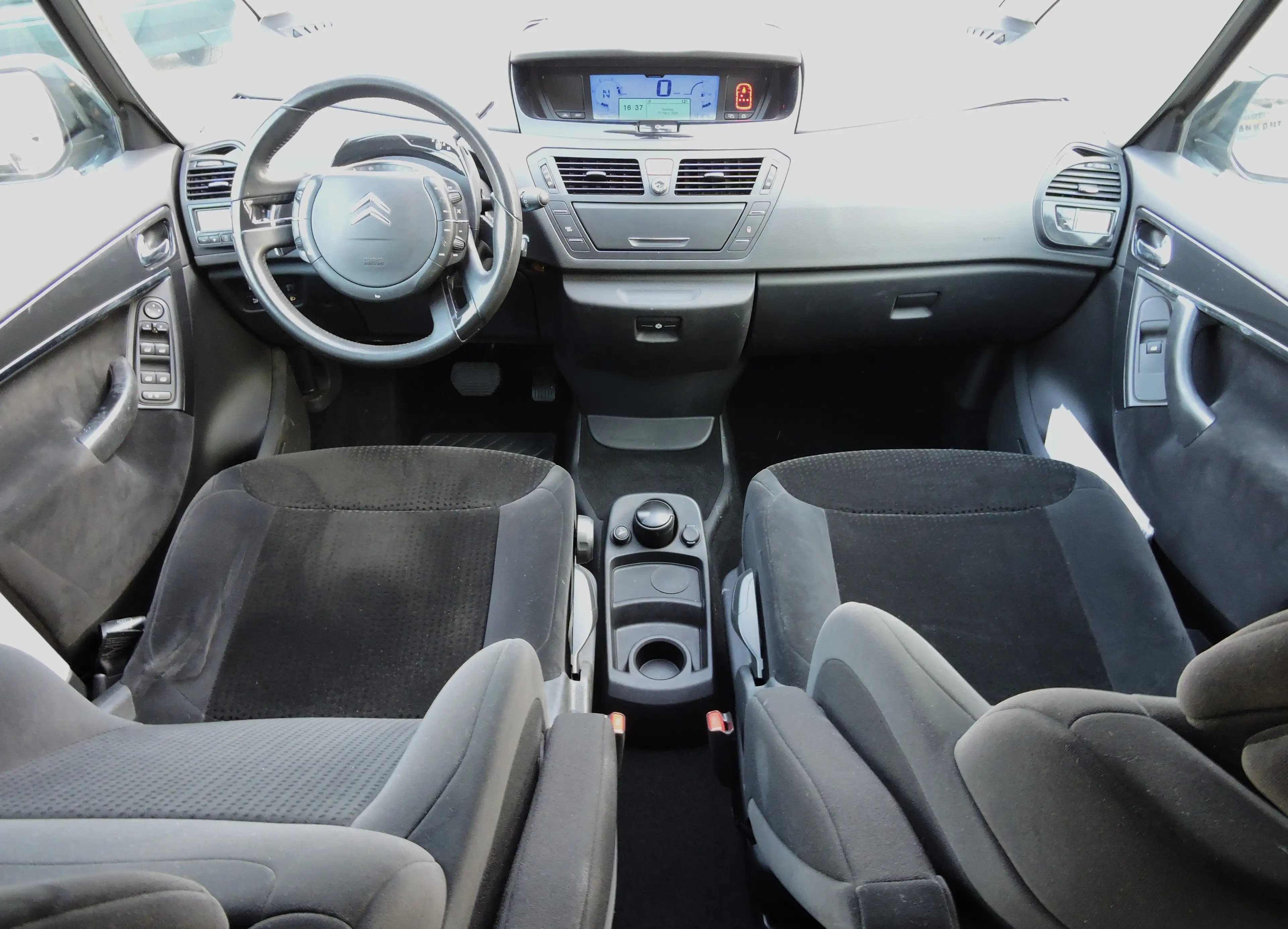 Citroen Grand C4 Picasso Exclusive-7 Sitzer — photo 10
