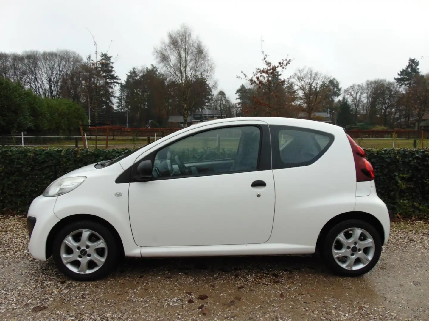 Peugeot 107 1.0 Access Accent , Airco / Stuurbekrachtiging / L Blanco - 2