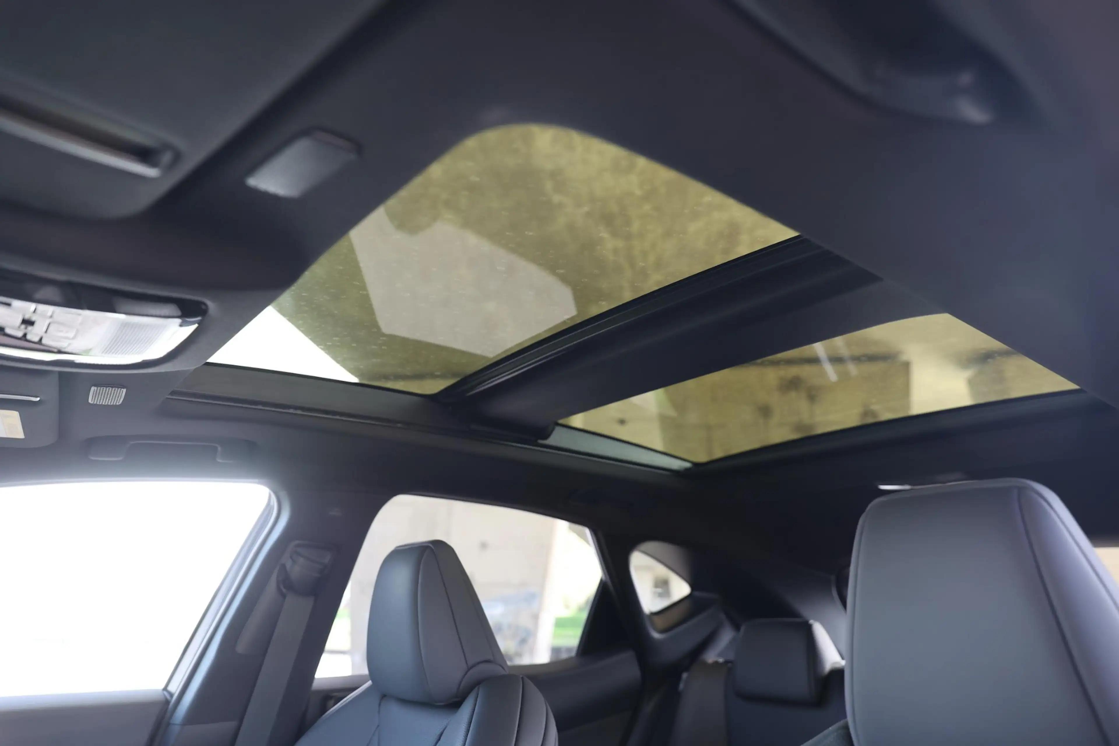 Lexus NX 450h+ AWD Overtrail E-Four — photo 12