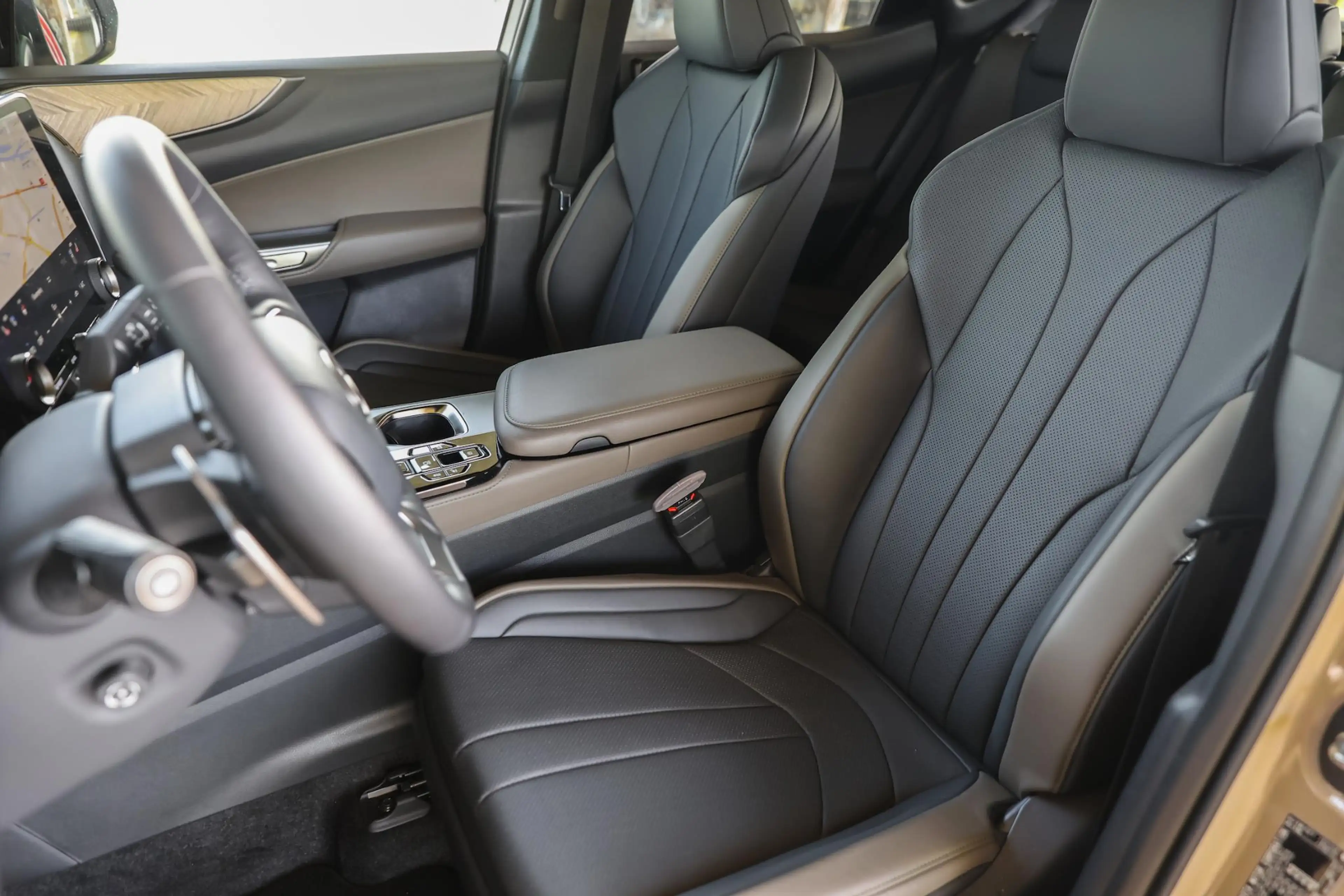 Lexus NX 450h+ AWD Overtrail E-Four — photo 7