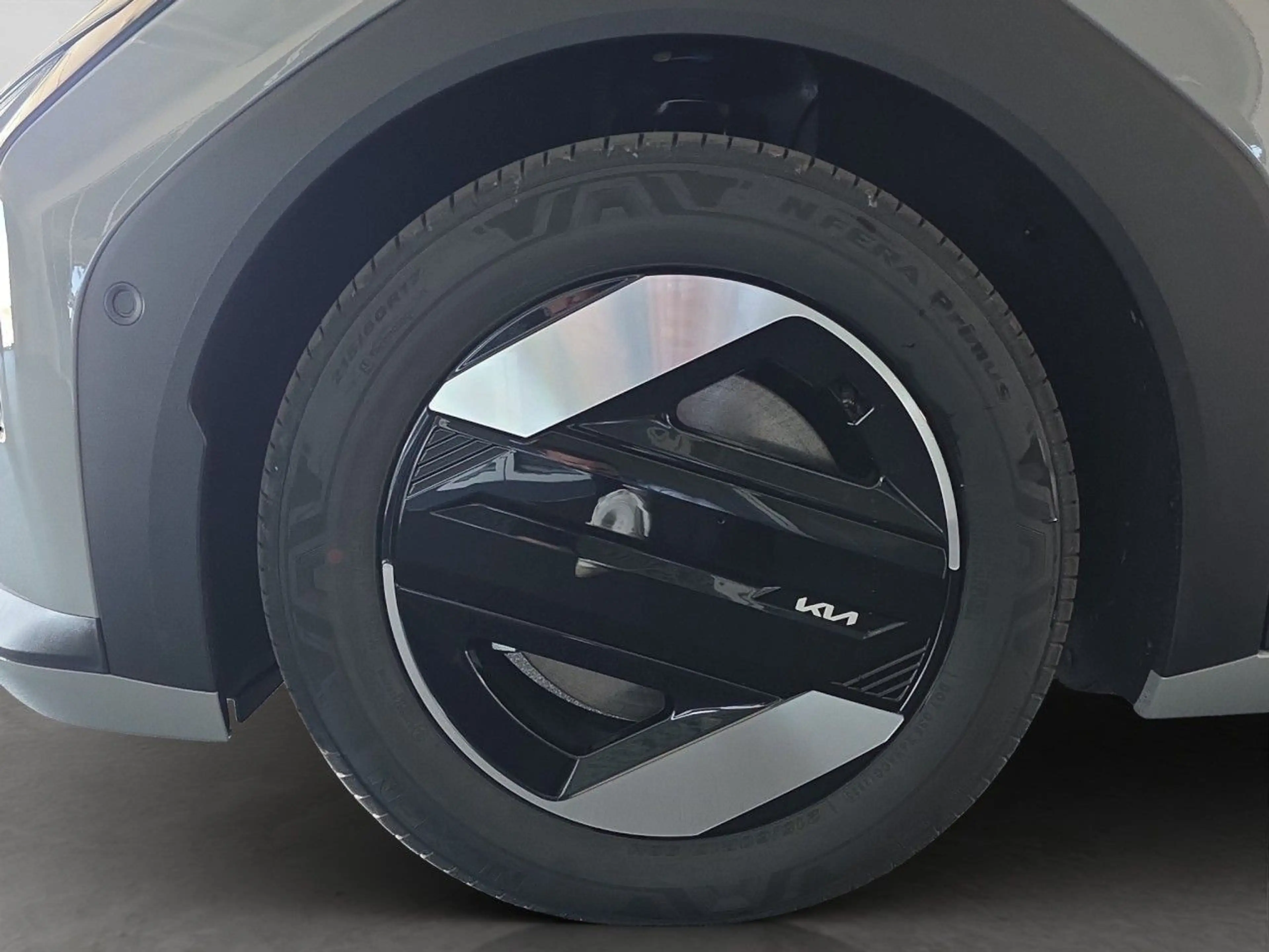 Kia EV4 150 kW Earth — photo 5