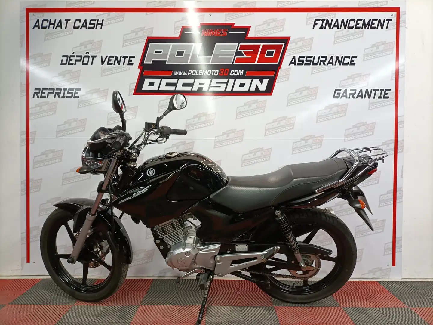 Yamaha YBR 125 Negro - 2