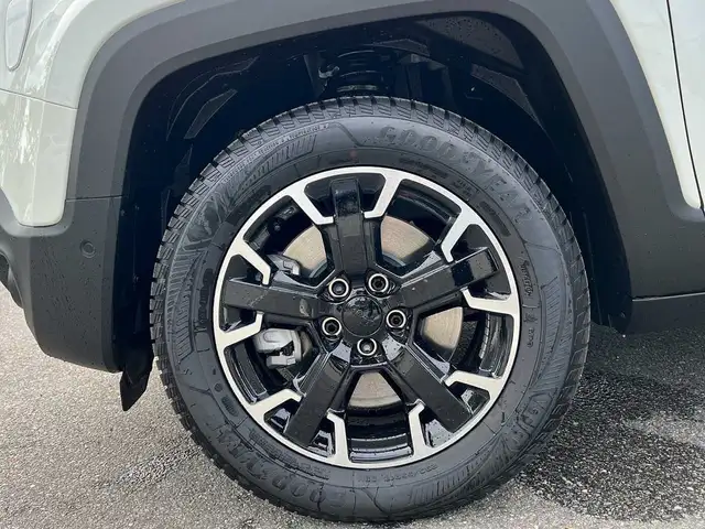 Jeep Renegade view 9
