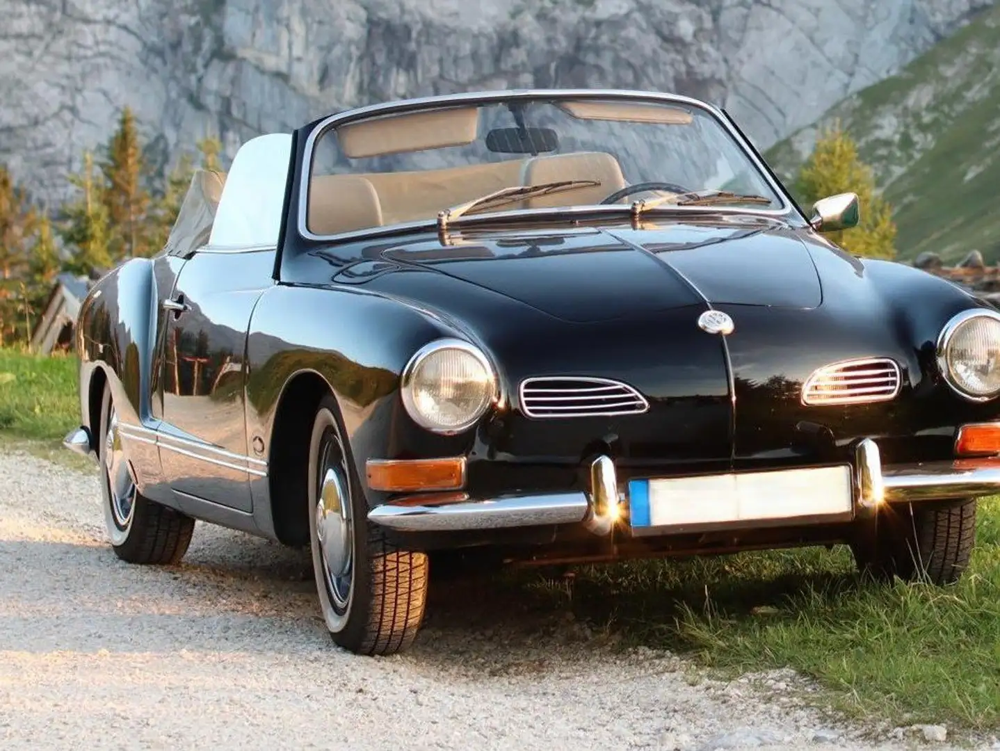 Volkswagen Karmann Ghia Noir - 1