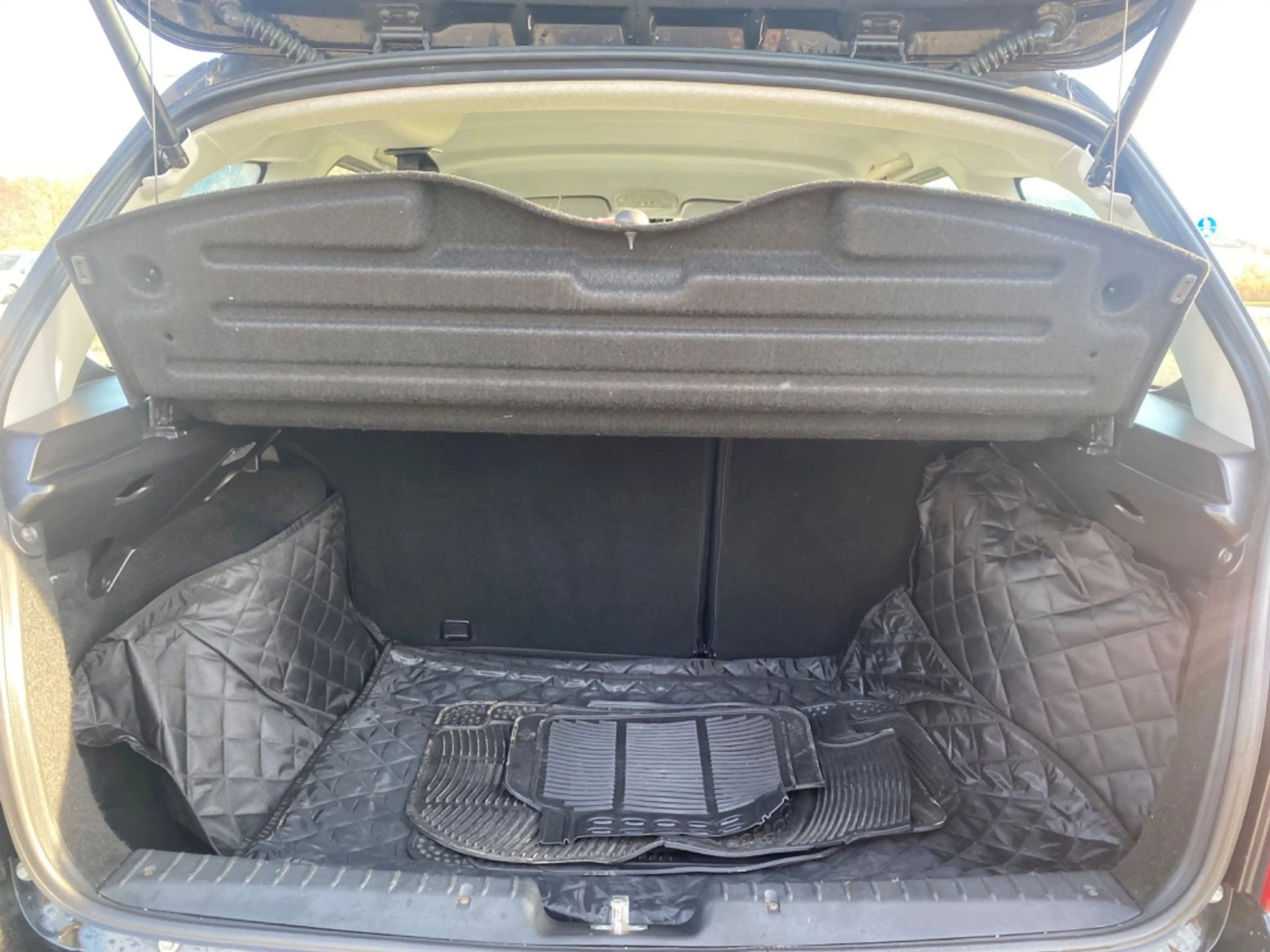 Lada Kalina 2 Kombi Luxus Cross Navi Scheibenh. Sitzh — photo 10