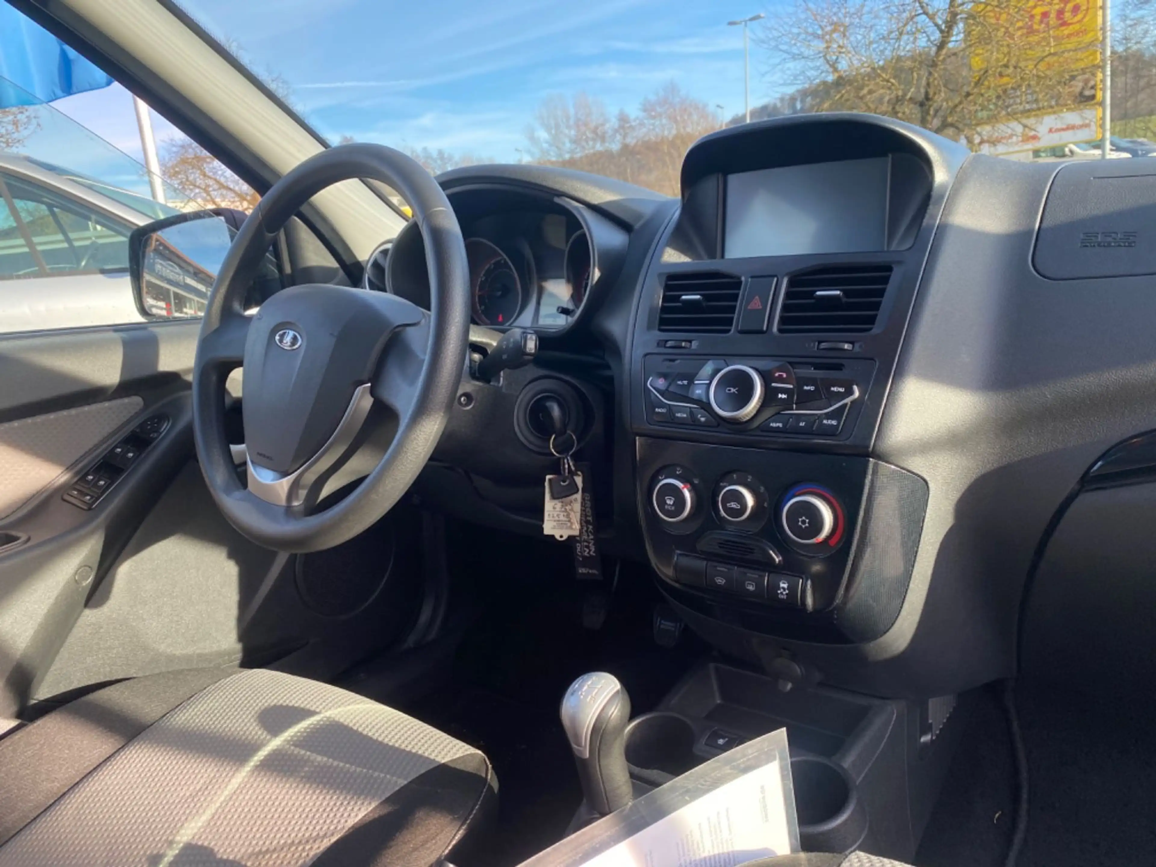Lada Kalina 2 Kombi Luxus Cross Navi Scheibenh. Sitzh — photo 7