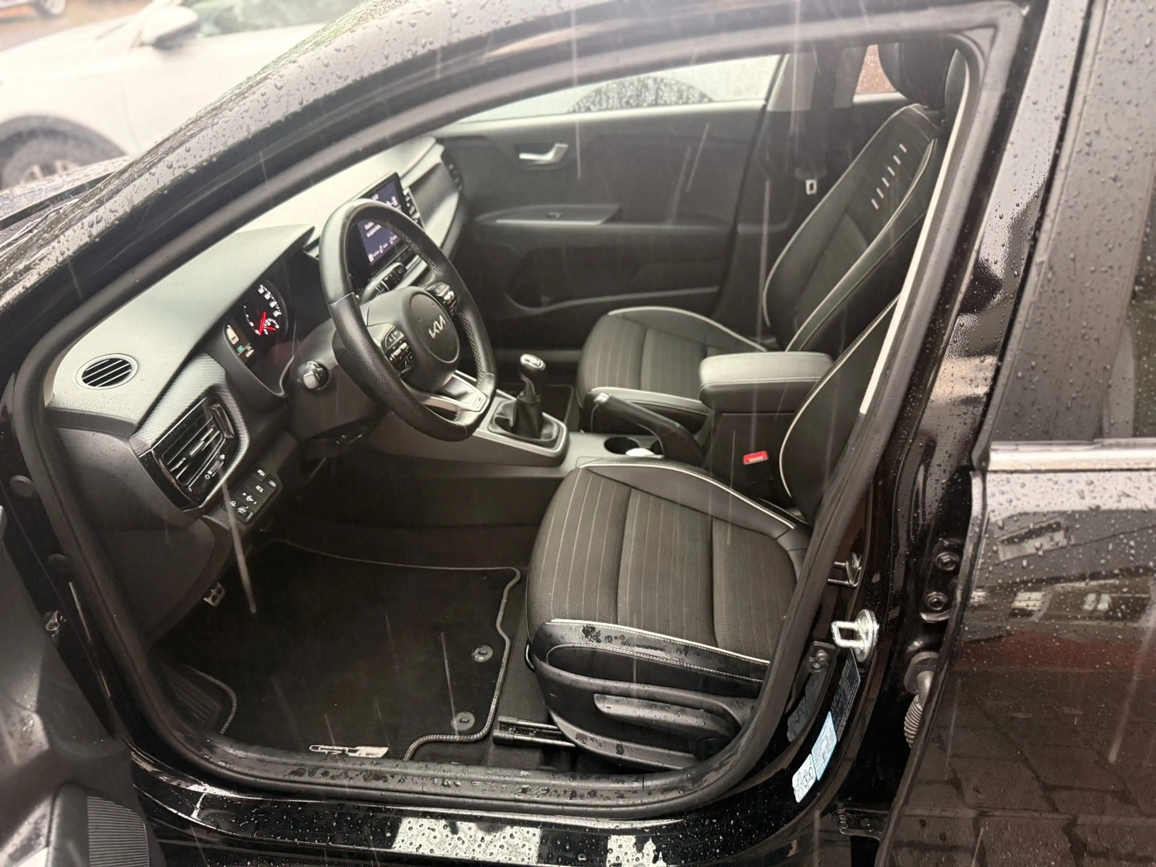 Kia Rio GT-Line — photo 12