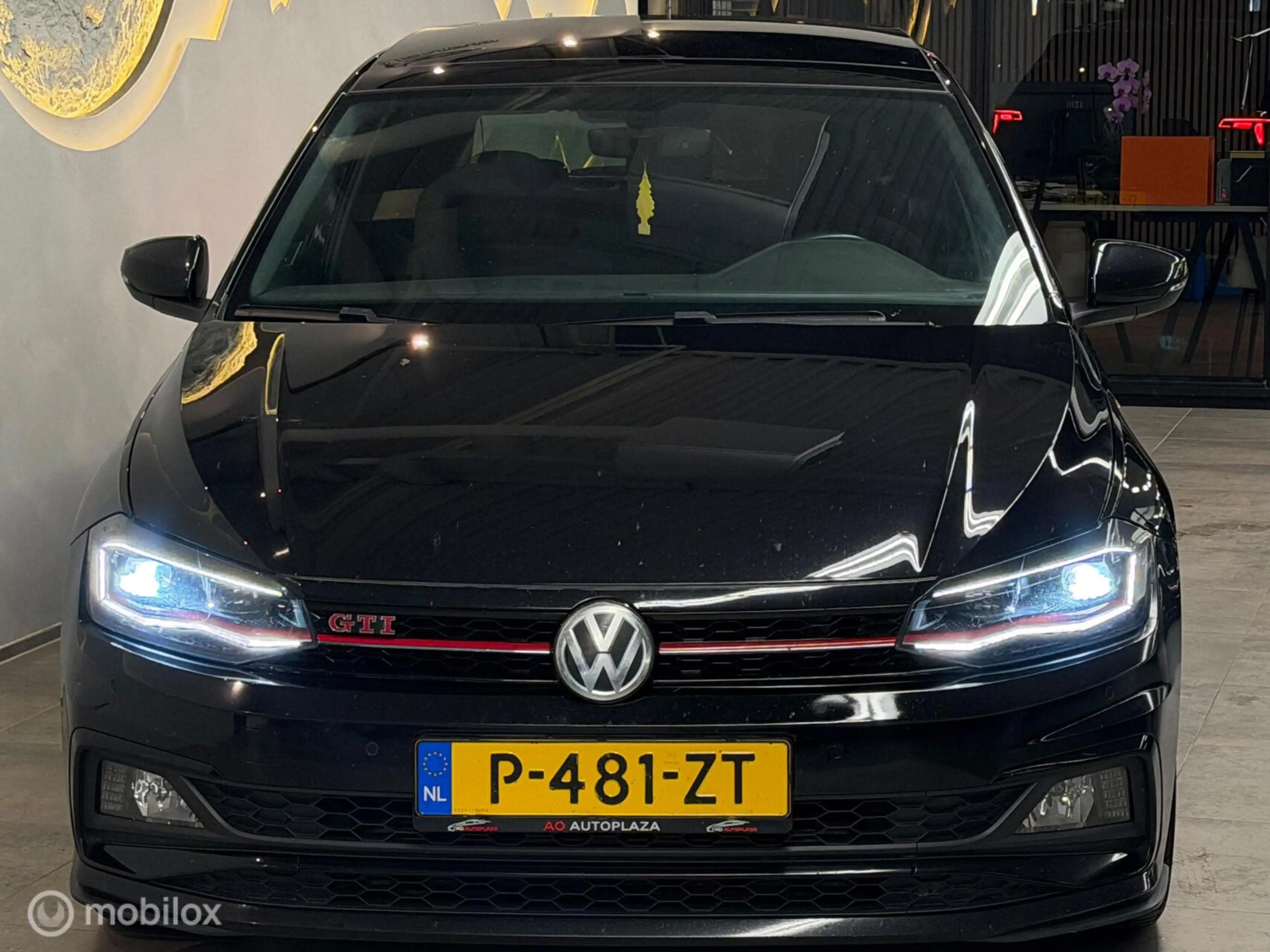 Volkswagen Polo GTI 2.0 TSI Panorama/Beats/Camera/Virtual cockpit — photo 8