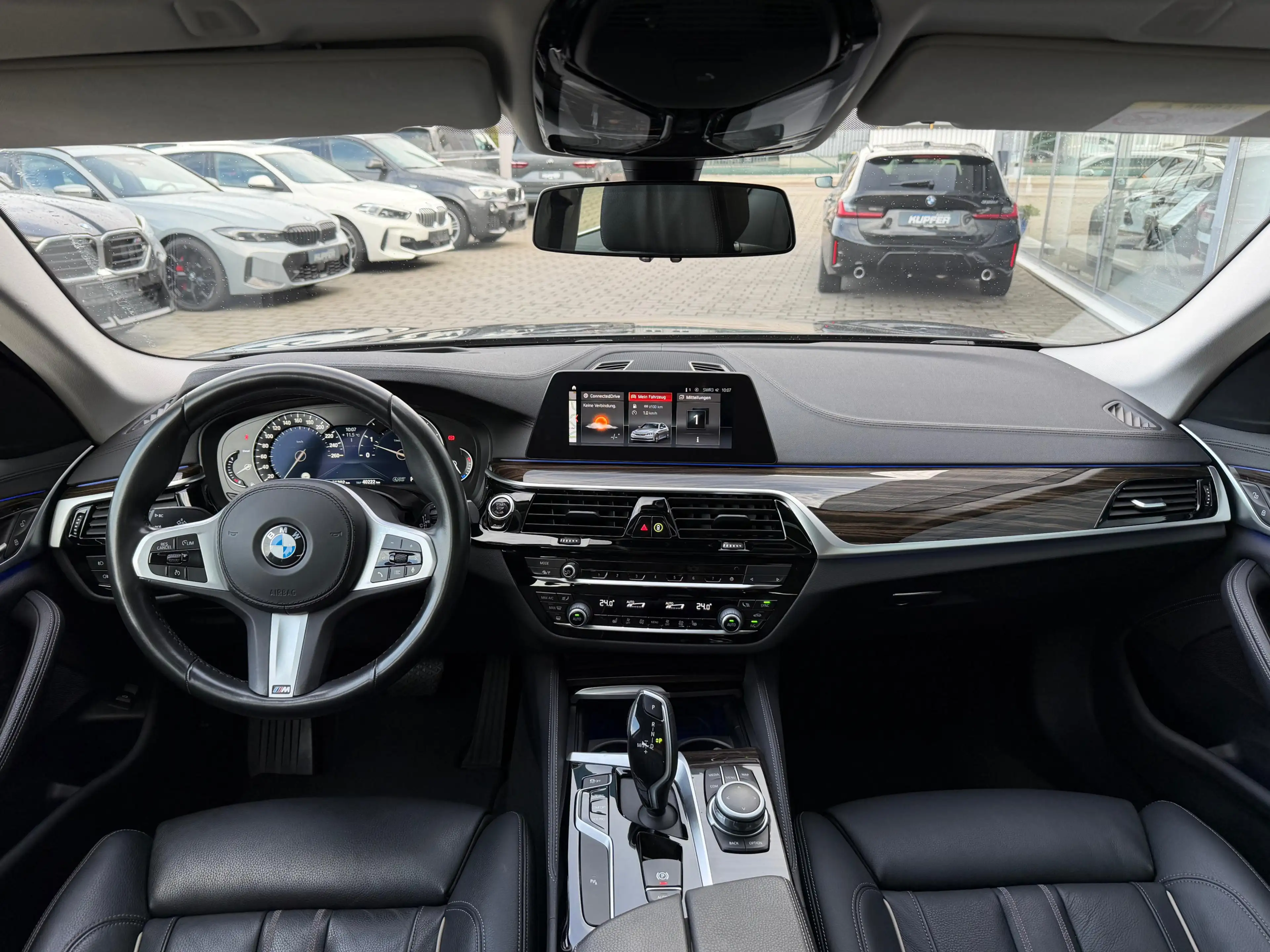 BMW 530 d xDrive Luxury Line AHK°Ad.LED°M-Alu18Zoll — photo 10