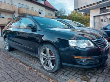 PASSAT KOMBI 1.8*SHZ*18 ZOLL ALU*NAVI