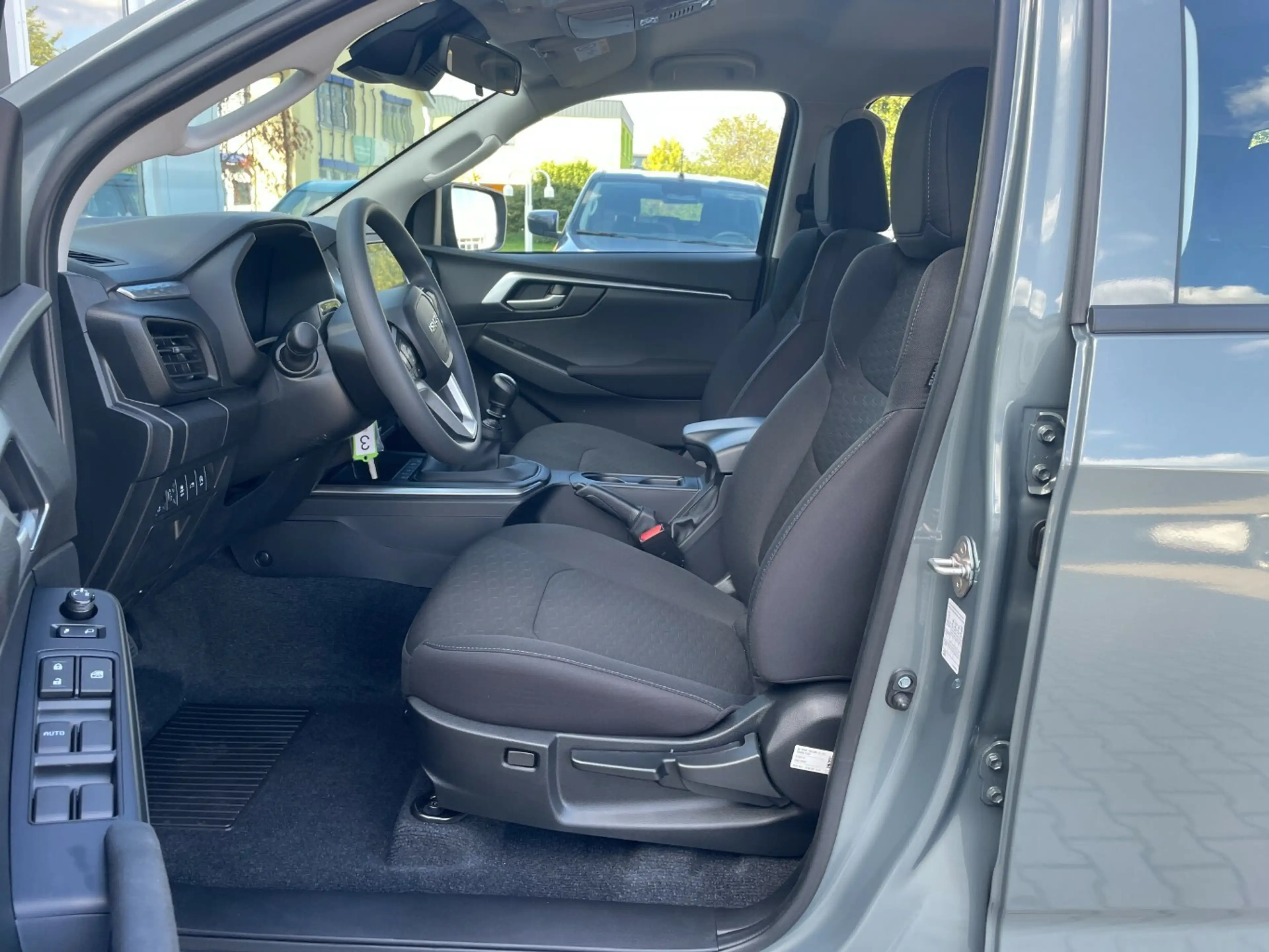 Isuzu D-Max 2.2l Doka*LS*PTC*Klima*Schalter*Model 2026 — photo 9