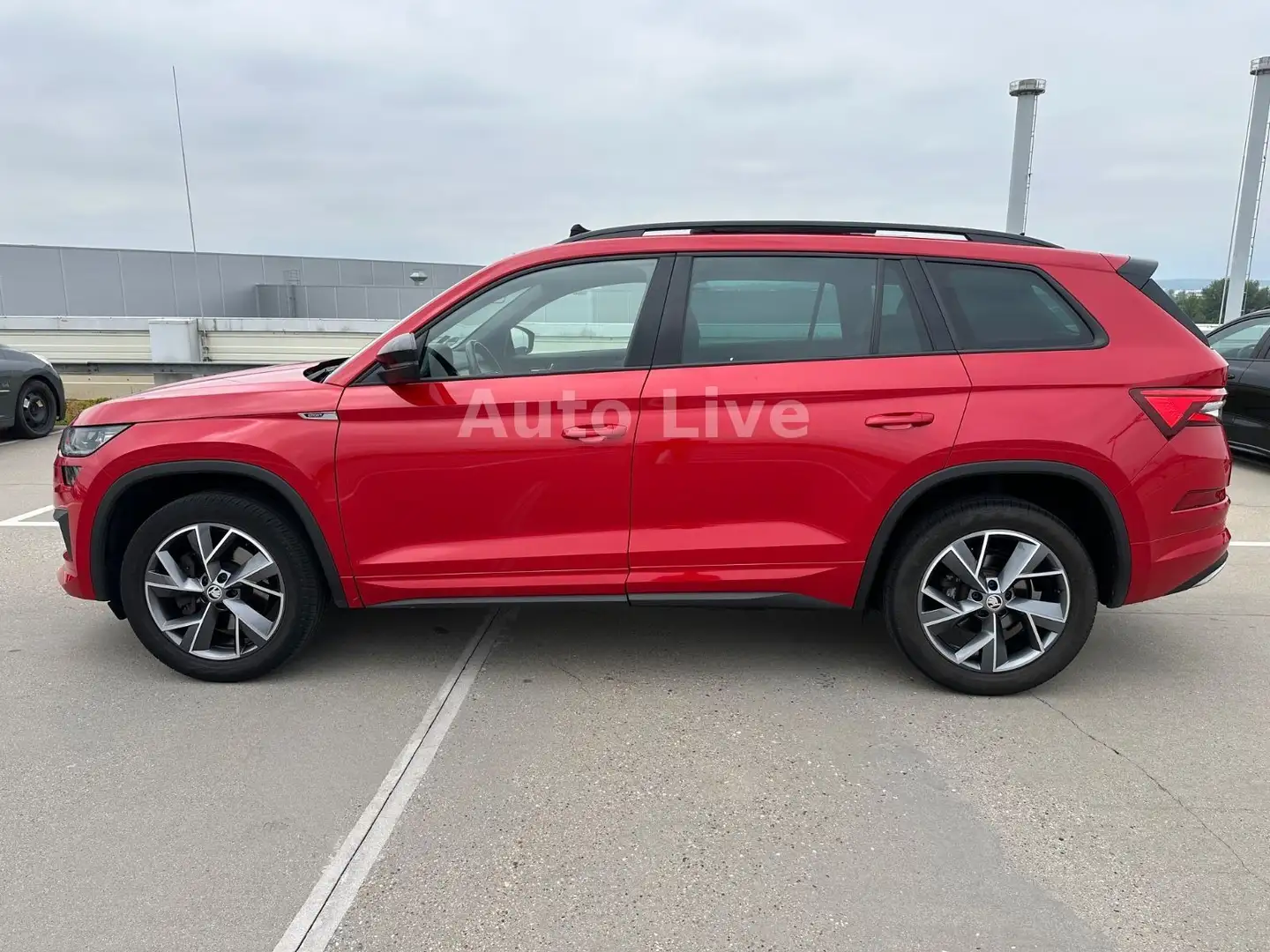 Skoda Kodiaq 2.0 TDI*SPORT LINE*DSG*4M*VIR*PAN*LED*VOL Rot - 2