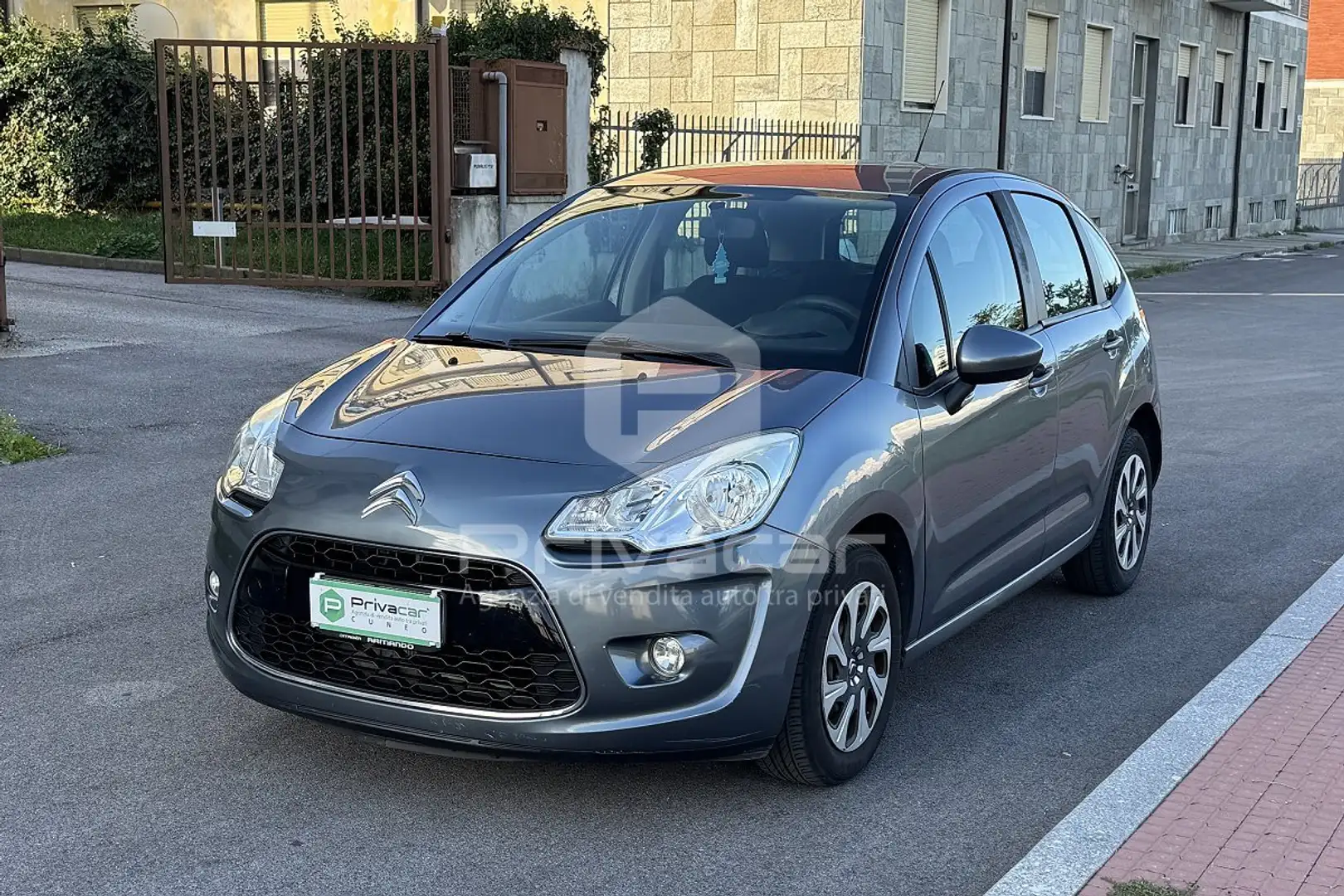 Citroen C3 C3 1.4 HDi 70 Attraction Argent - 1