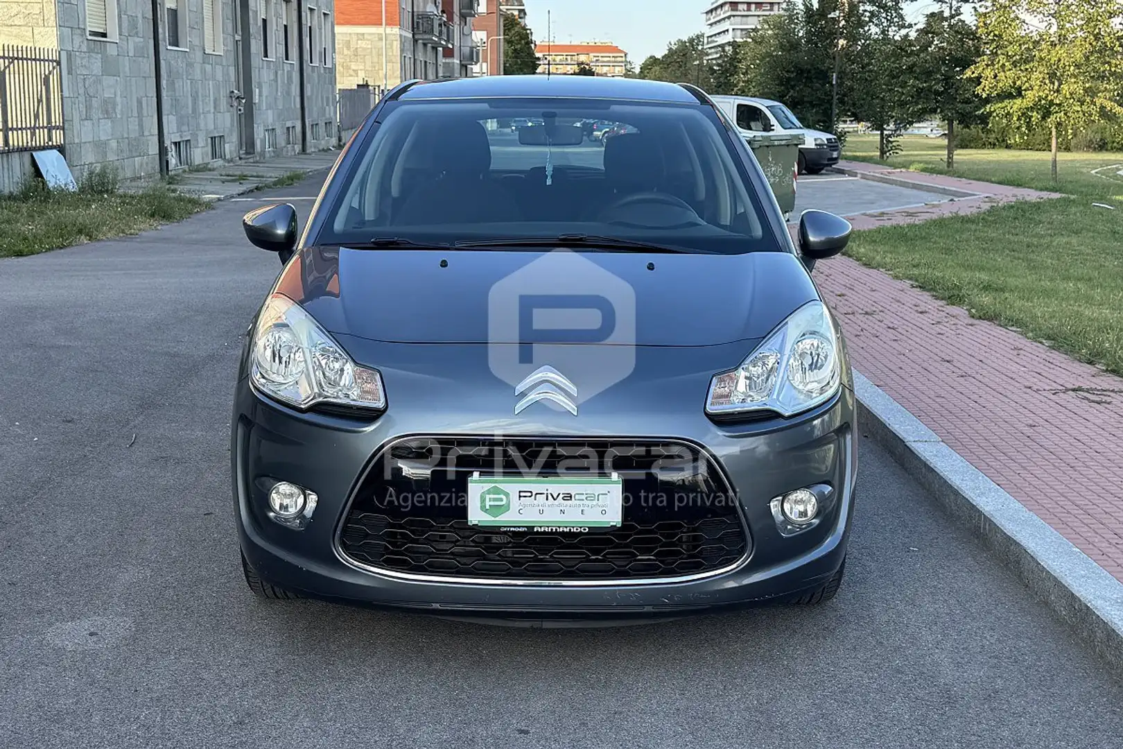 Citroen C3 C3 1.4 HDi 70 Attraction Argent - 2