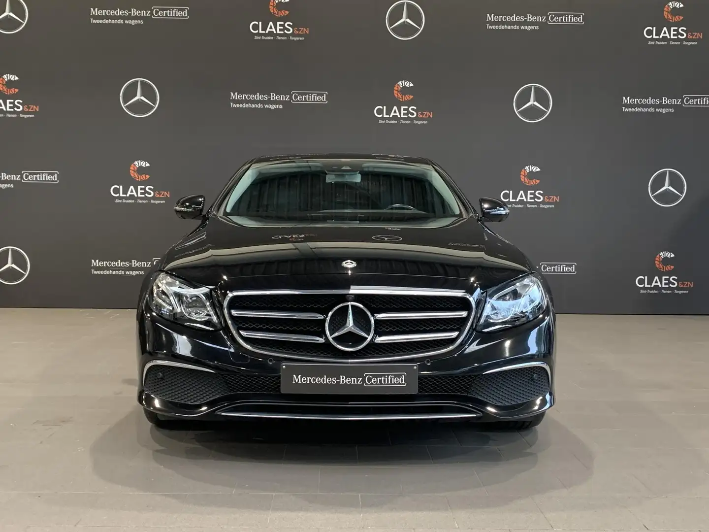 Mercedes-Benz E 220 220d Avantgarde DOS 8559 Schwarz - 2