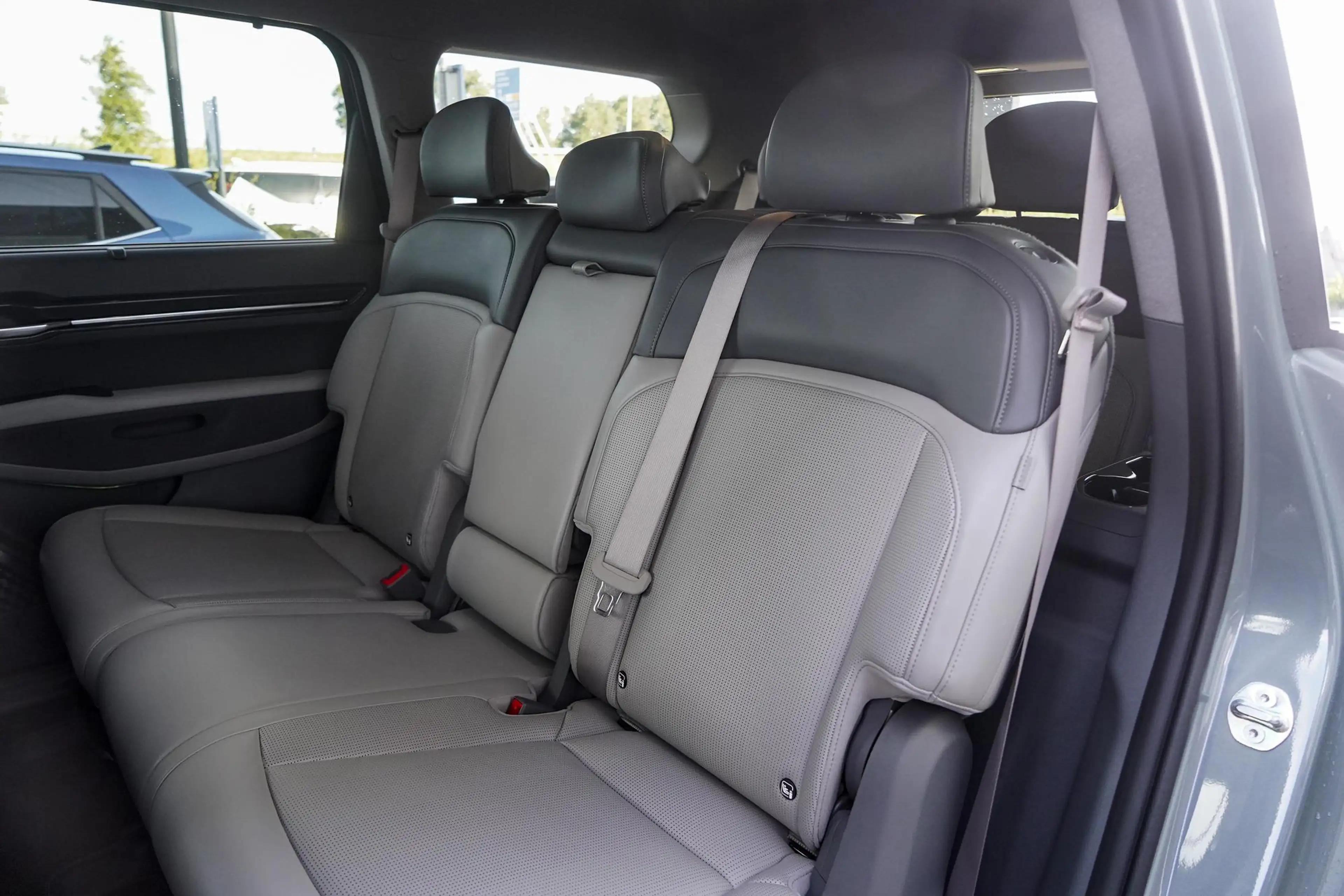 Kia EV9 Air 99.8 kWh | SOH 100%: WLTP 563km | Tot 8 jaar g — photo 14