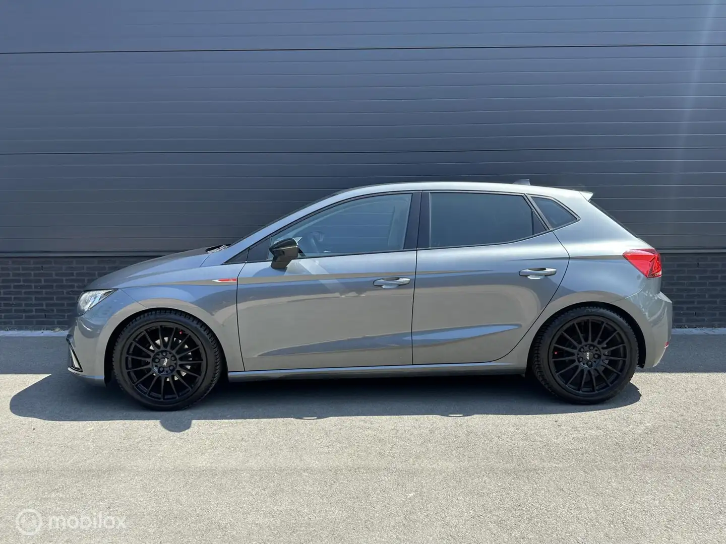 SEAT Ibiza 1.0 TSI FR 85KW! CLIMA*CRUISE*18INCH ATS*PDC*H&R Grau - 2