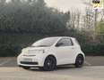Toyota iQ 1.0 VVTi Automaat APPLE CARPLAY / ANDROID AUTO Wit - thumbnail 1