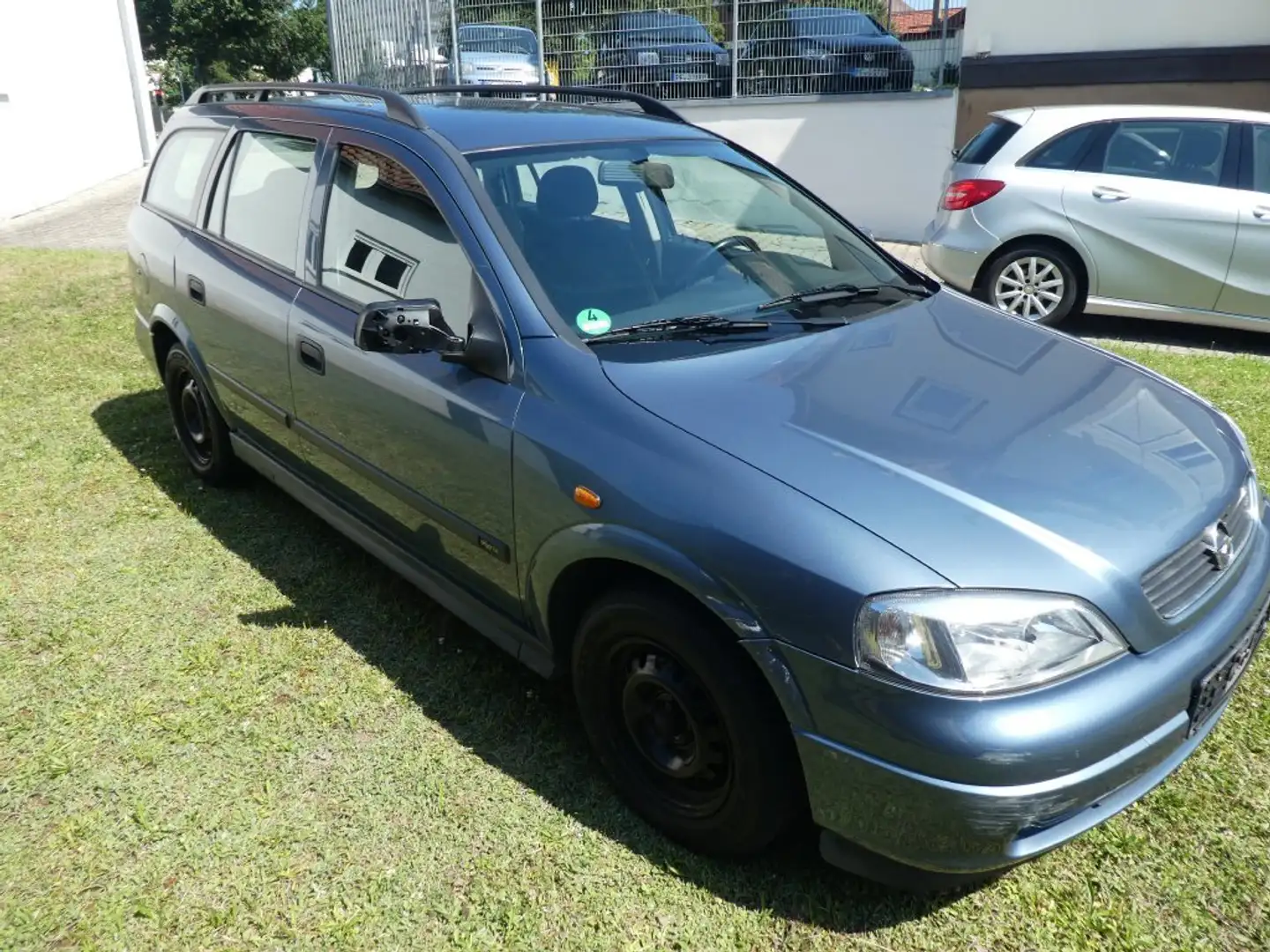Opel Astra 1.6 Caravan , nur 69.000 Km, 1.Hand, Garagenwagen Blau - 1