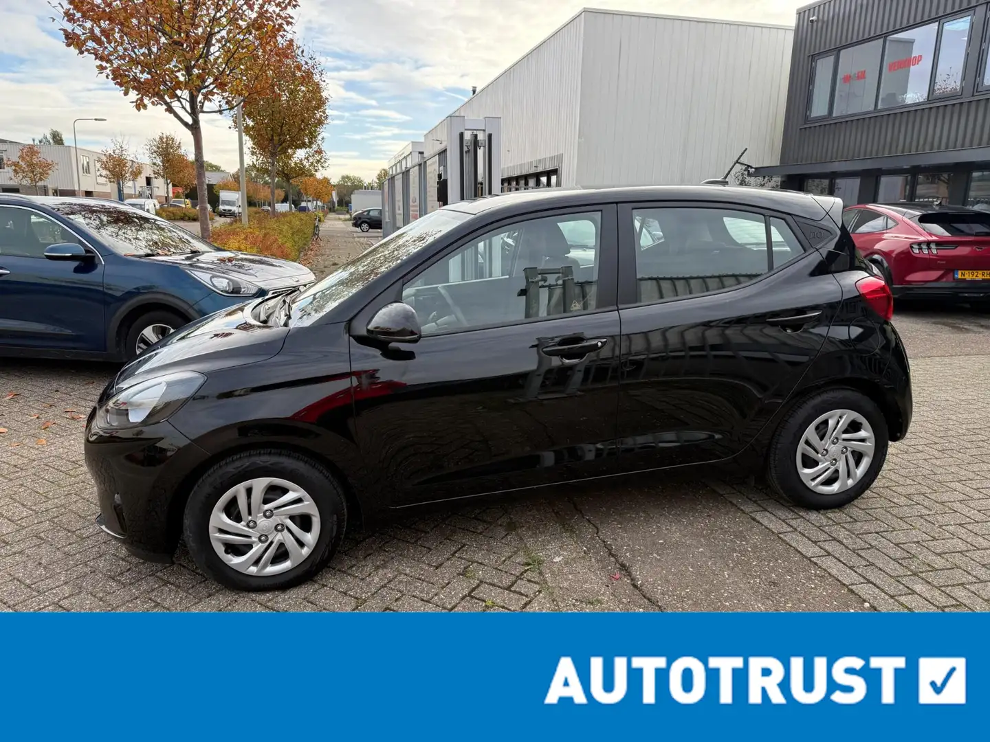 Hyundai i10 1.0 Comfort 5-zits Zwart - 2