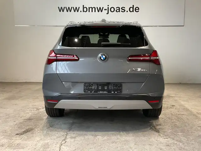 BMW X3 view 14
