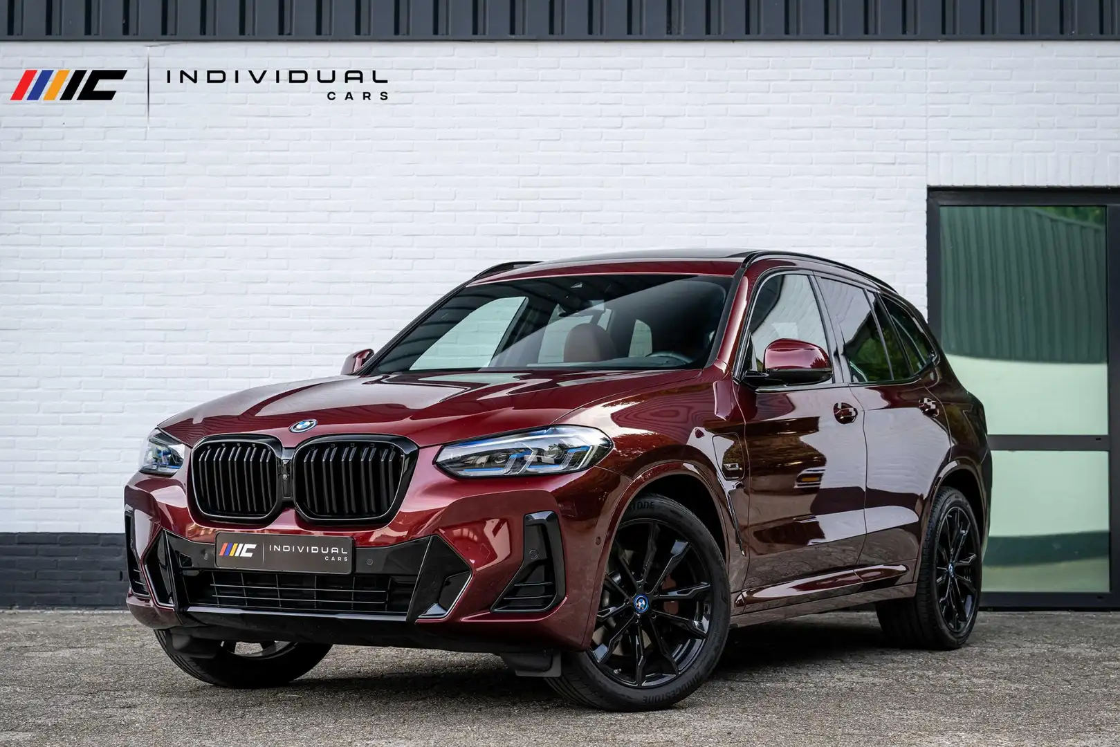 BMW X3 xDrive30e M-Sport INDIVIDUAL Carbon Tartufo Pano Rouge - 1