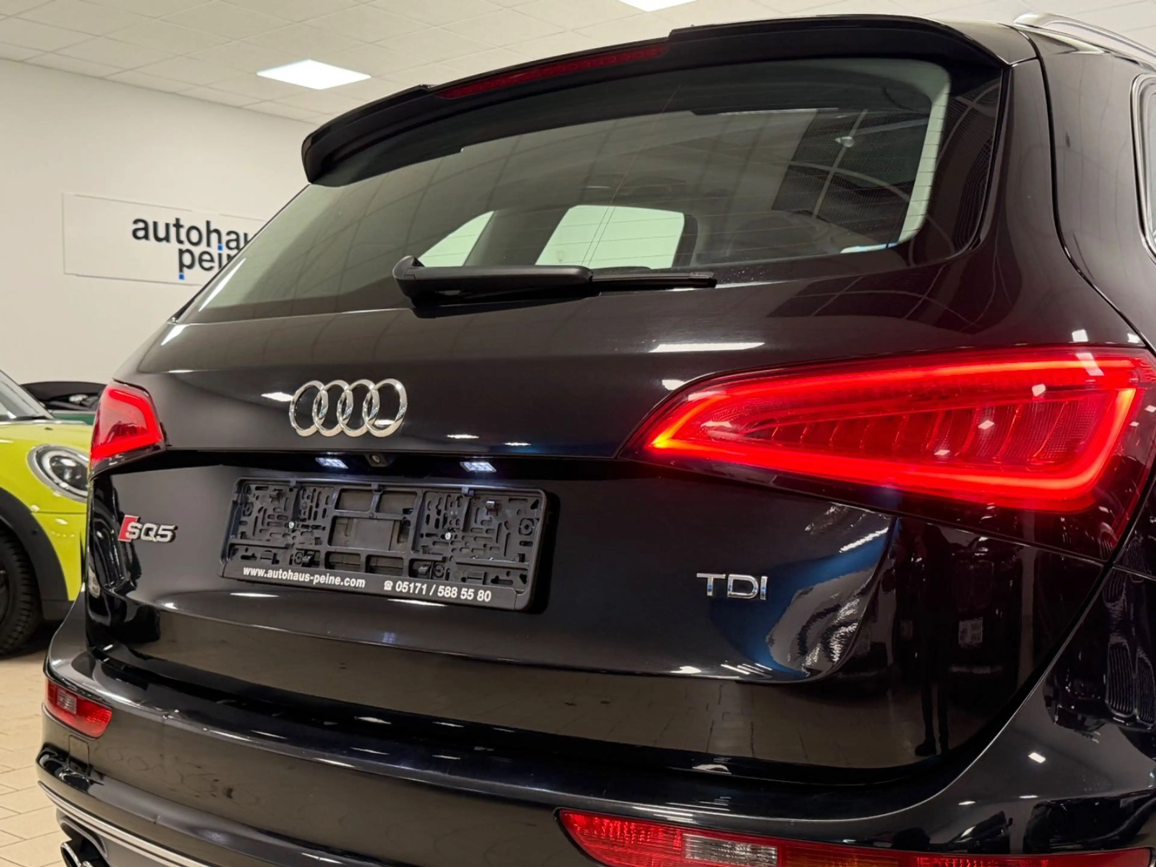 Audi SQ5 3.0 TDI quattro — photo 12