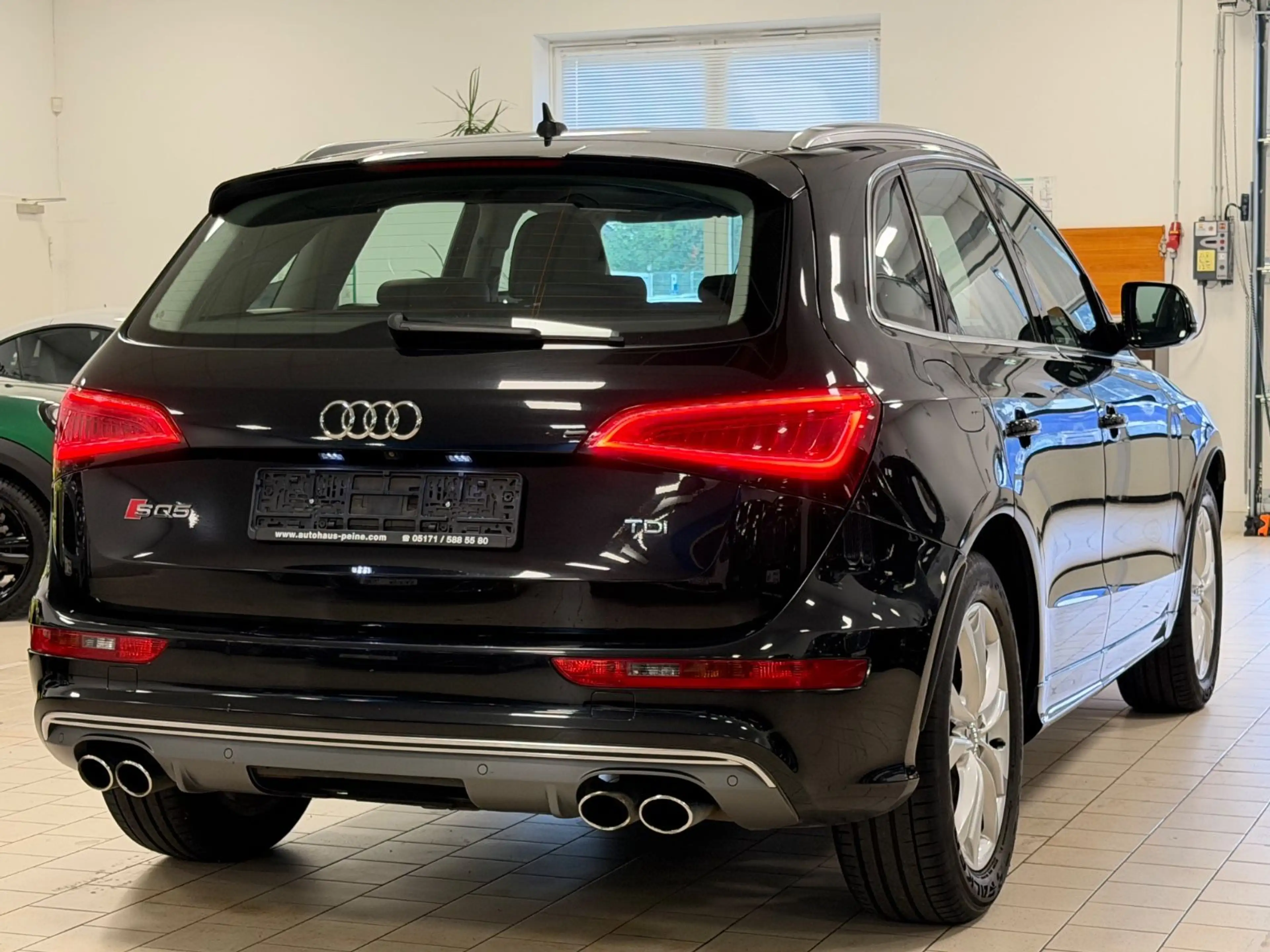 Audi SQ5 3.0 TDI quattro — photo 13
