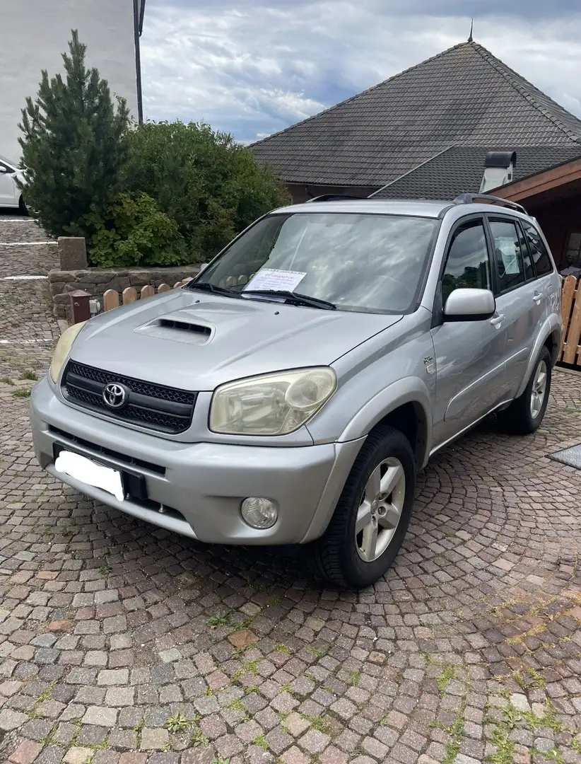 Toyota RAV 4 D-4D 4x4 Argento - 2