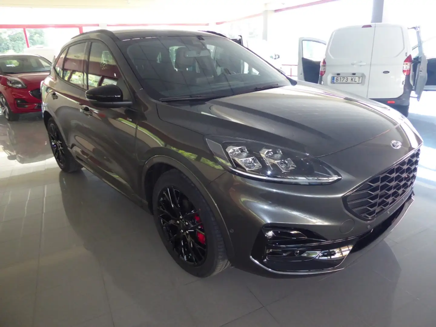 Ford Kuga 2.5 Duratec FHEV ST-Line X 4x2 Aut. Gris - 1