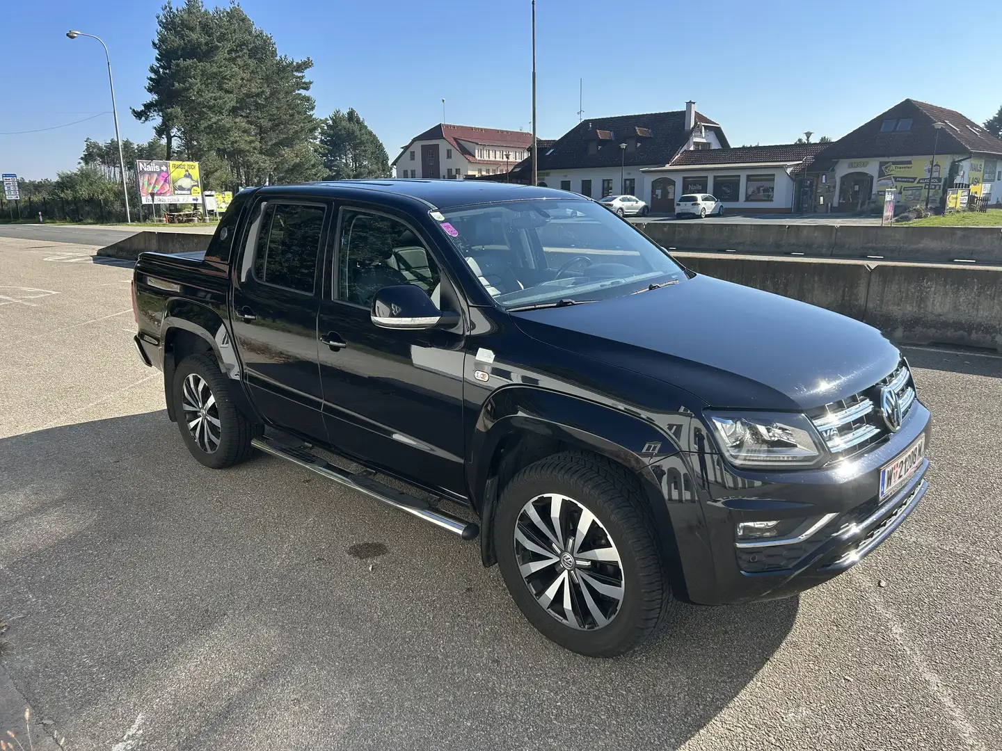 Volkswagen Amarok DoubleCab Aventura 3,0 TDI 4Motion Aut. Schwarz - 2