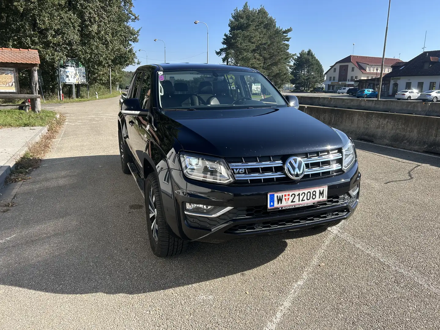 Volkswagen Amarok DoubleCab Aventura 3,0 TDI 4Motion Aut. Schwarz - 1