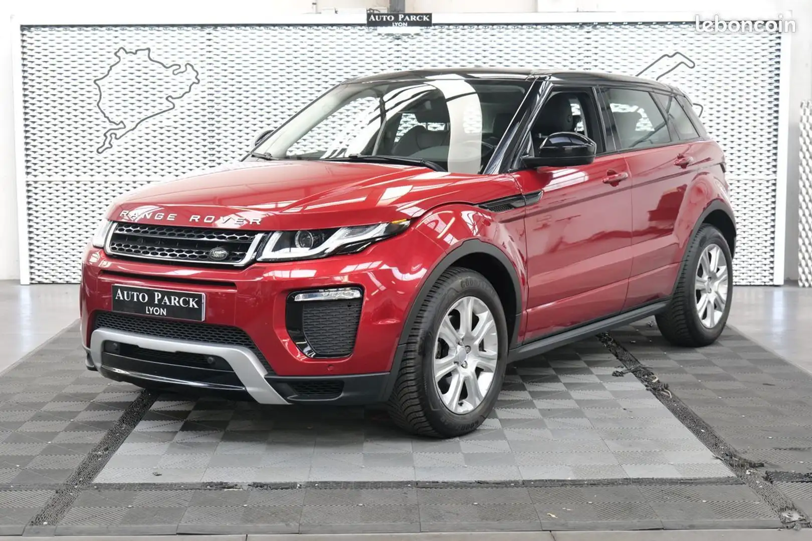 Land Rover Range Rover Evoque Land 2.0 TD4 150 HSE Dynamic BVA ATTELAGE ESCAMOTA Rouge - 1