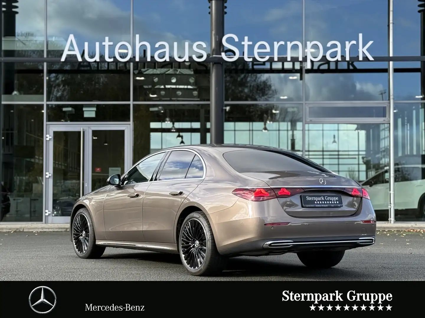 Mercedes-Benz E 450 E 450 4M Exclusive Premium Airmatic/360°/Digital Braun - 2