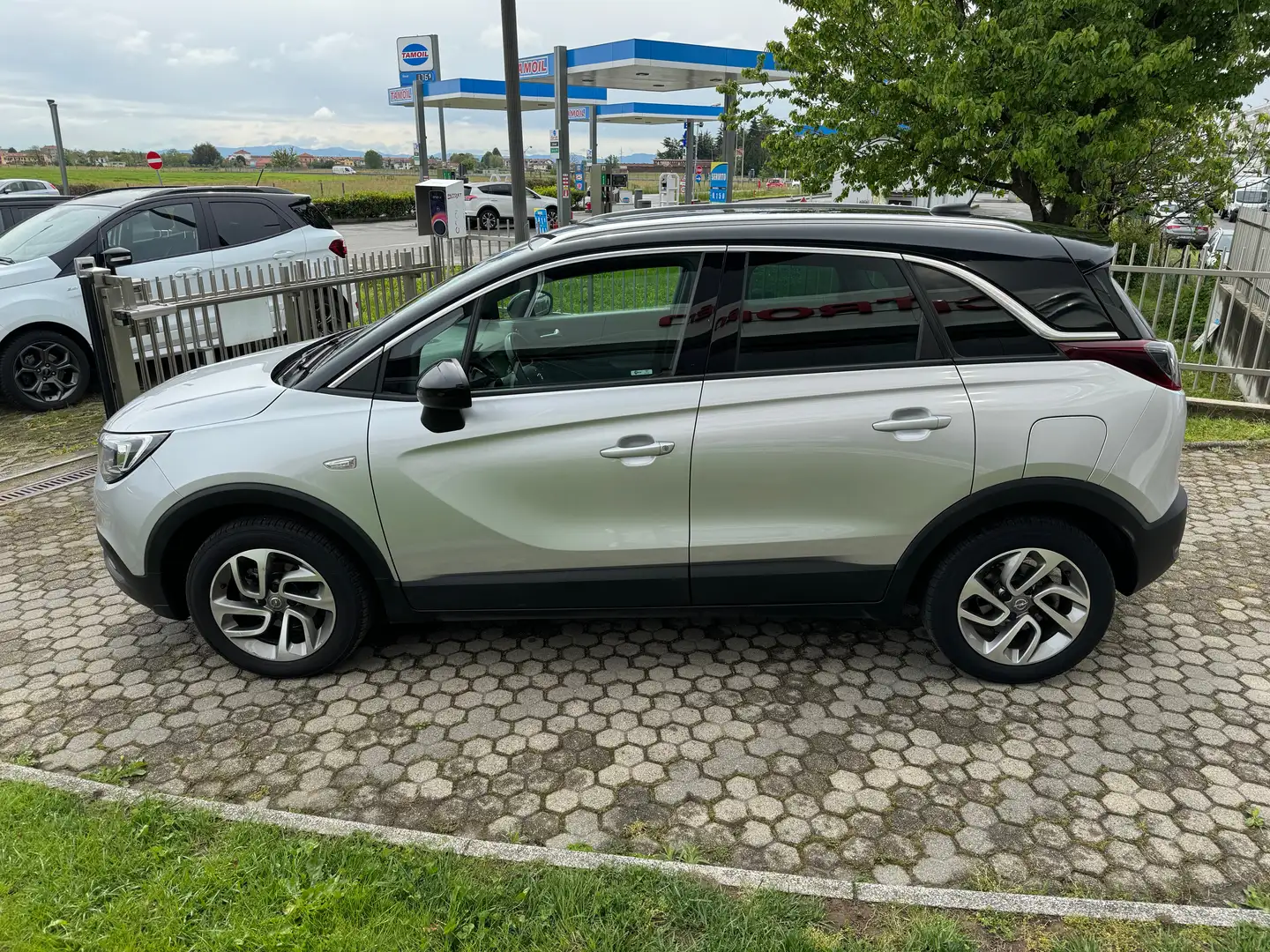 Opel Crossland X Crossland X 1.2 Advance 81cv Gpl Silber - 2