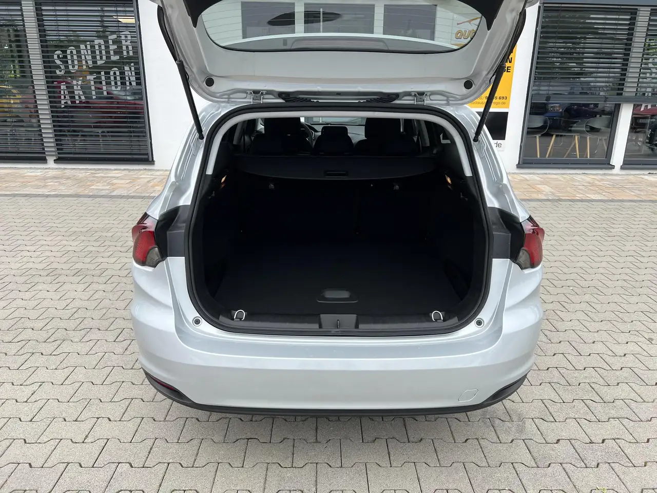 Fiat Tipo Kombi City Life Life1,0 Ltr. - 74 kW 74 kW (101... 13