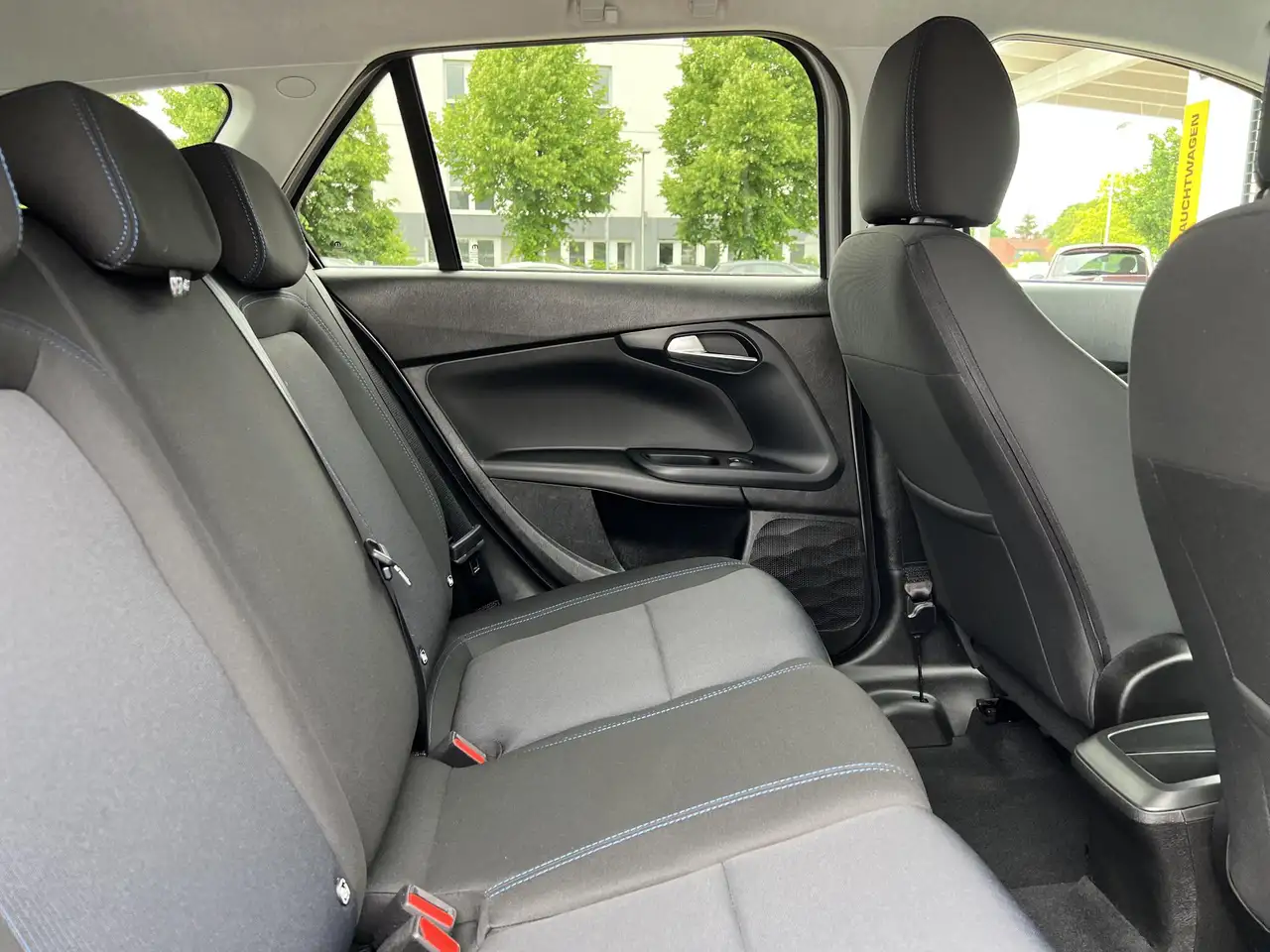 Fiat Tipo Kombi City Life Life1,0 Ltr. - 74 kW 74 kW (101... 16