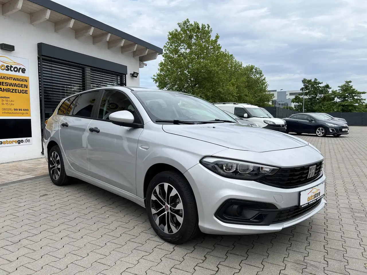 Fiat Tipo Kombi City Life Life1,0 Ltr. - 74 kW 74 kW (101... 2