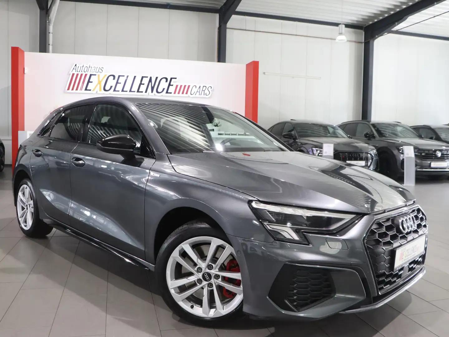 Audi A3 Sportback 45 TFSI E S-LINE BLACK / ACC+LANE Gris - 2