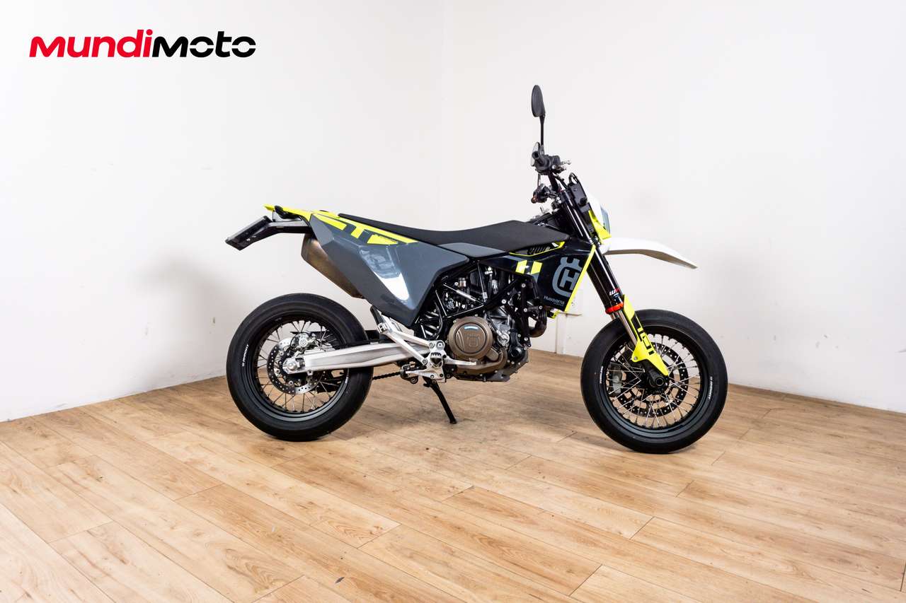 Husqvarna 701 Supermoto