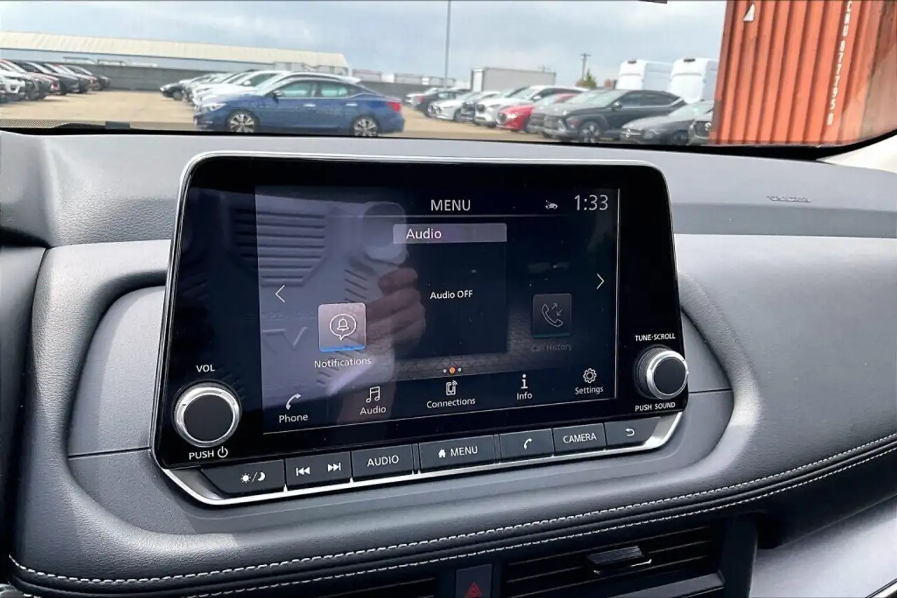 Nissan Rogue снимка Nissan Rogue