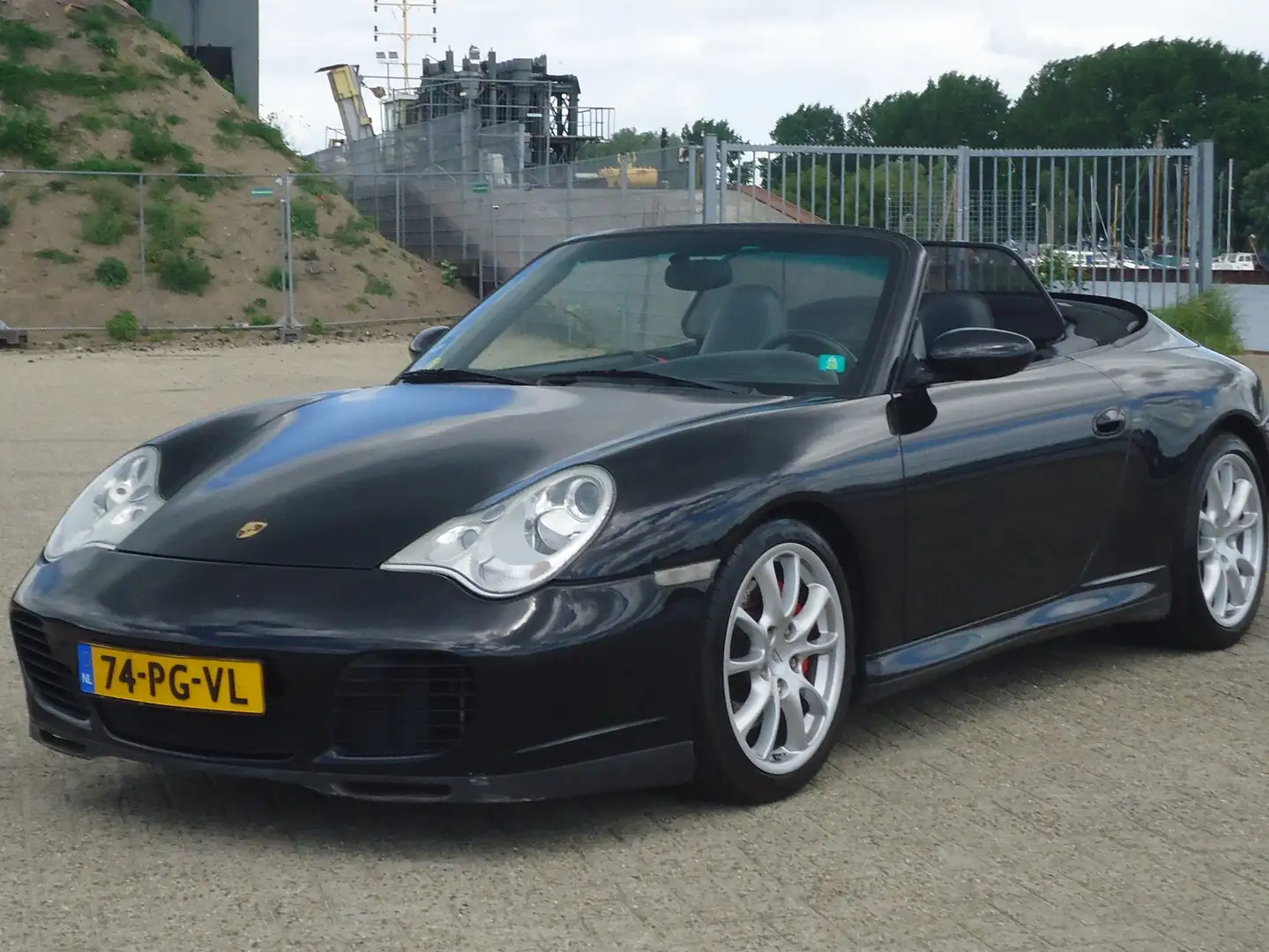 Porsche 996 3.6 Carrera 4S Cabrio Zwart - 1