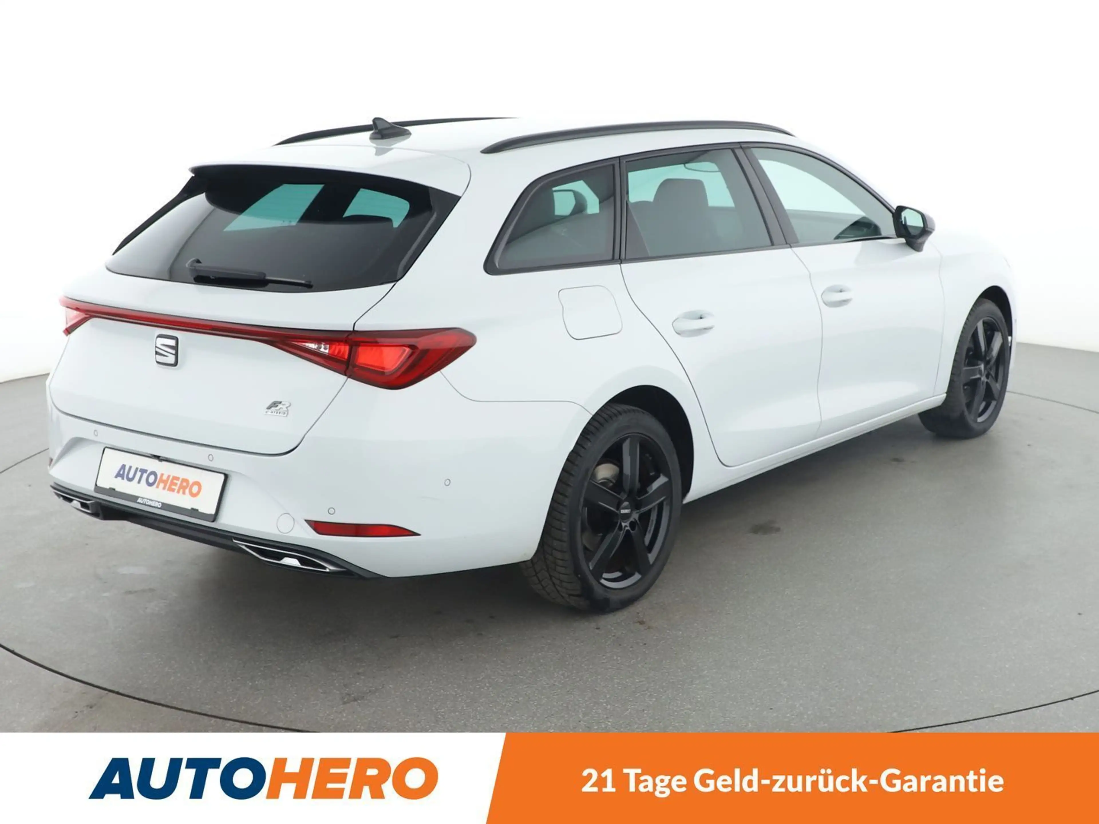 SEAT Leon e-Hybrid 1.4 TSI e-HYBRID FR Aut.*NAVI*ACC*CAM*PDC* — photo 6