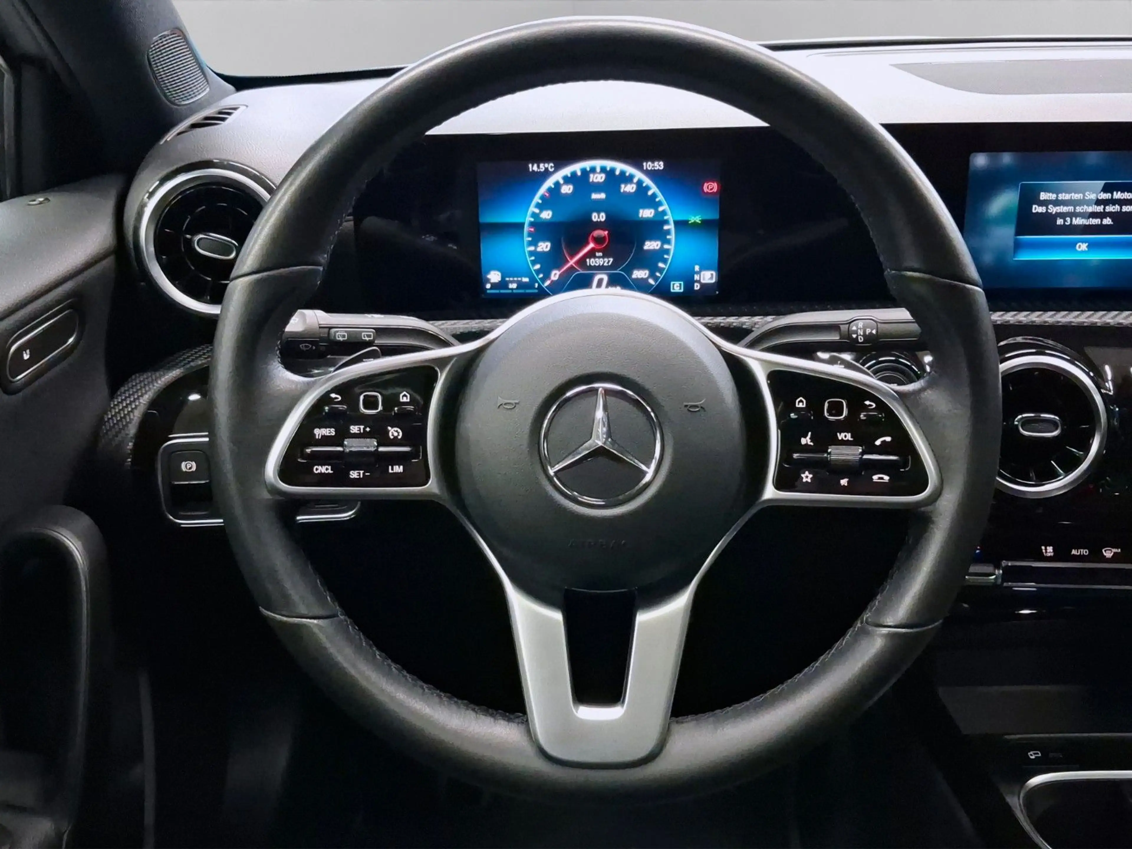 Mercedes-Benz A 200 1.Hand,Navi,LED,Panorama,MBUX,Kamera,AHK — photo 12