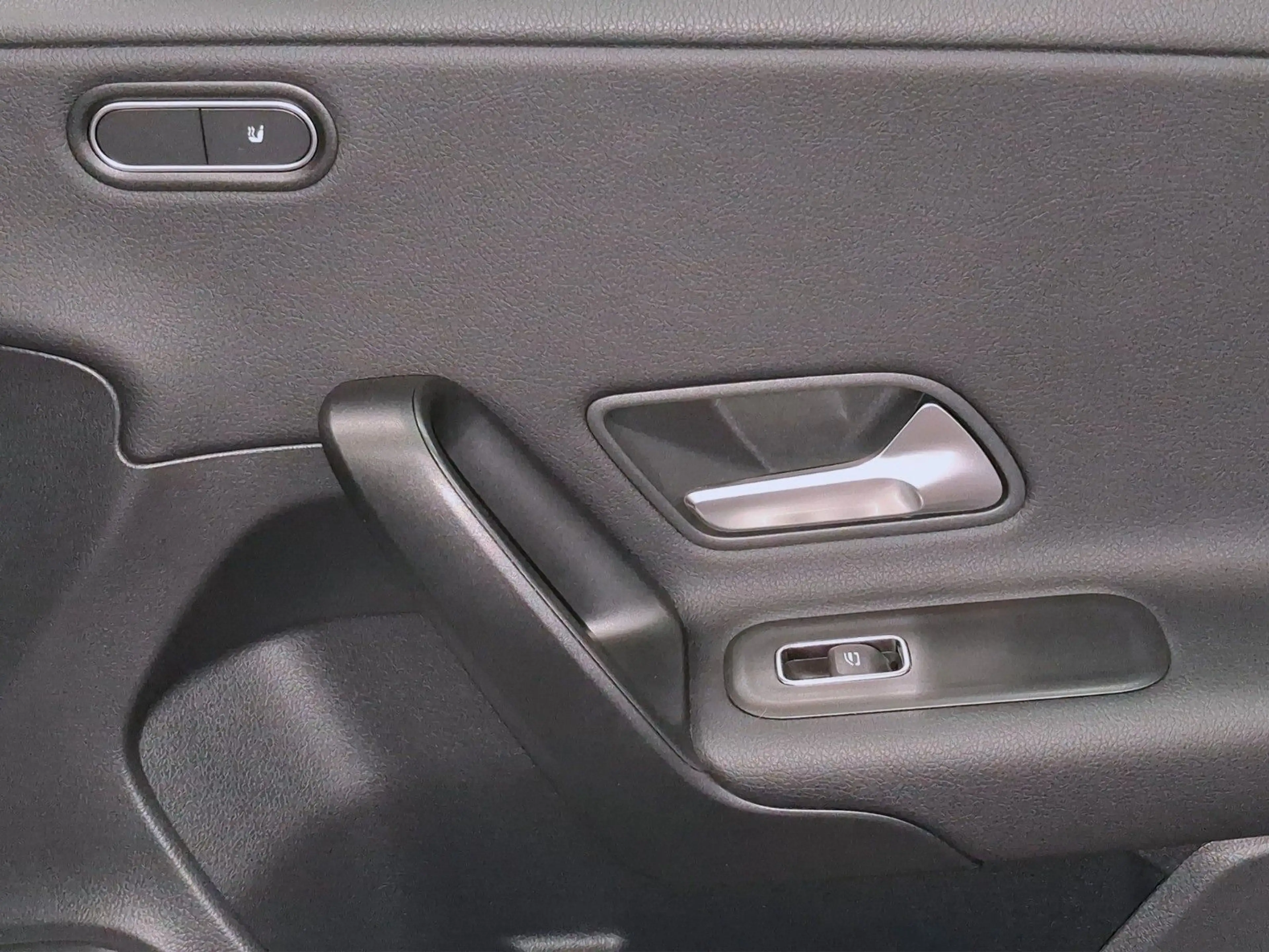 Mercedes-Benz A 200 1.Hand,Navi,LED,Panorama,MBUX,Kamera,AHK — photo 10